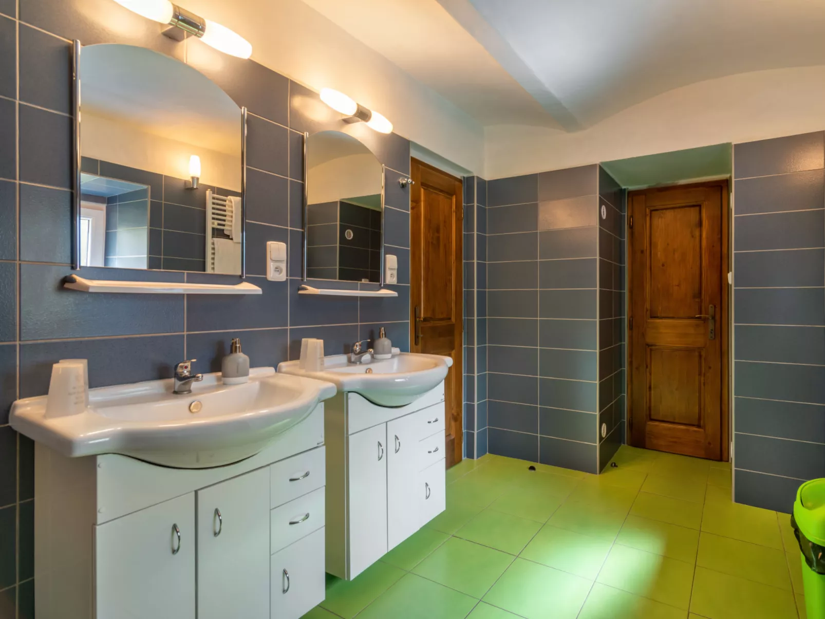 Haus Polivka-Inside