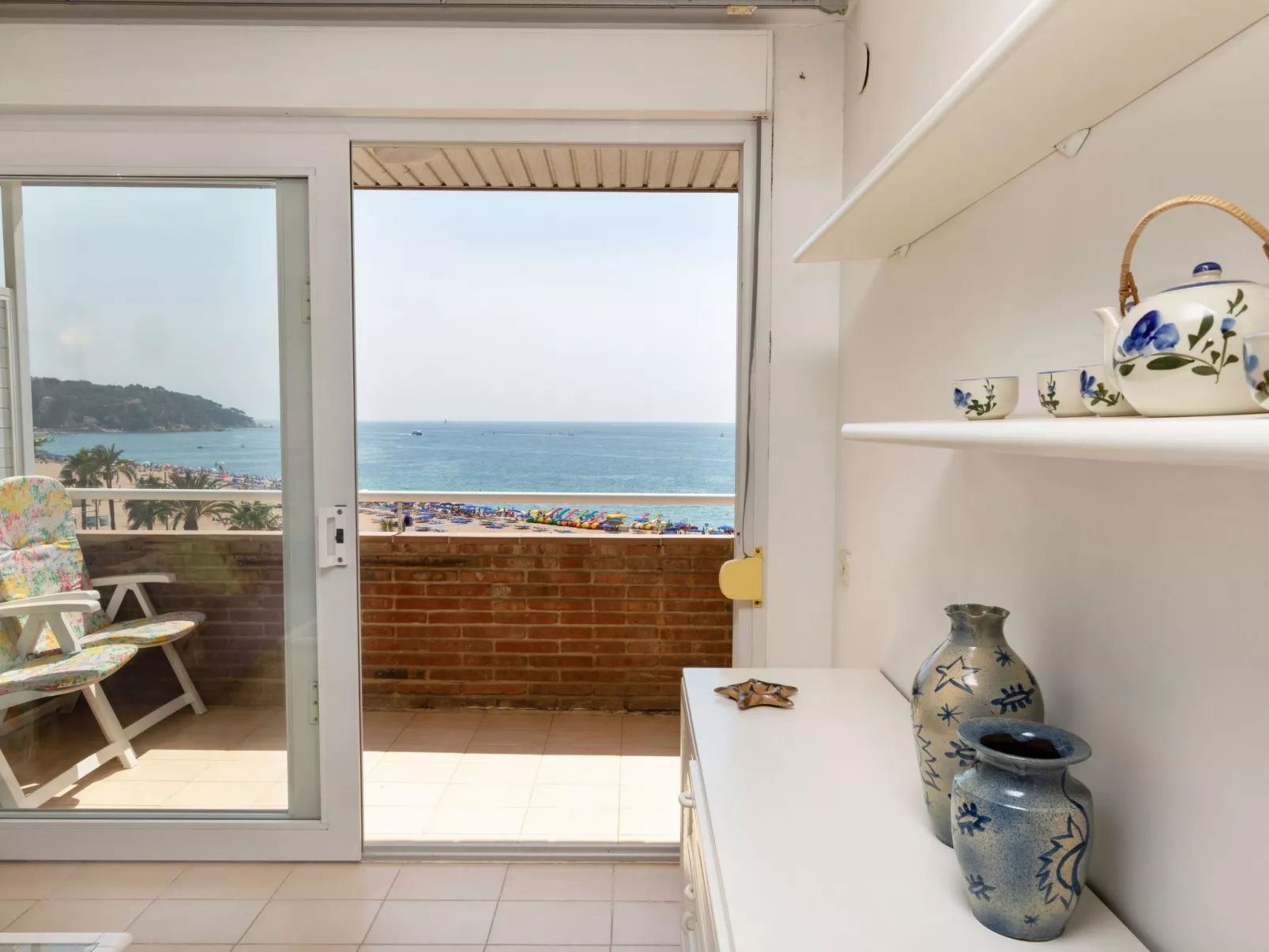 Caravela Beach-Inside
