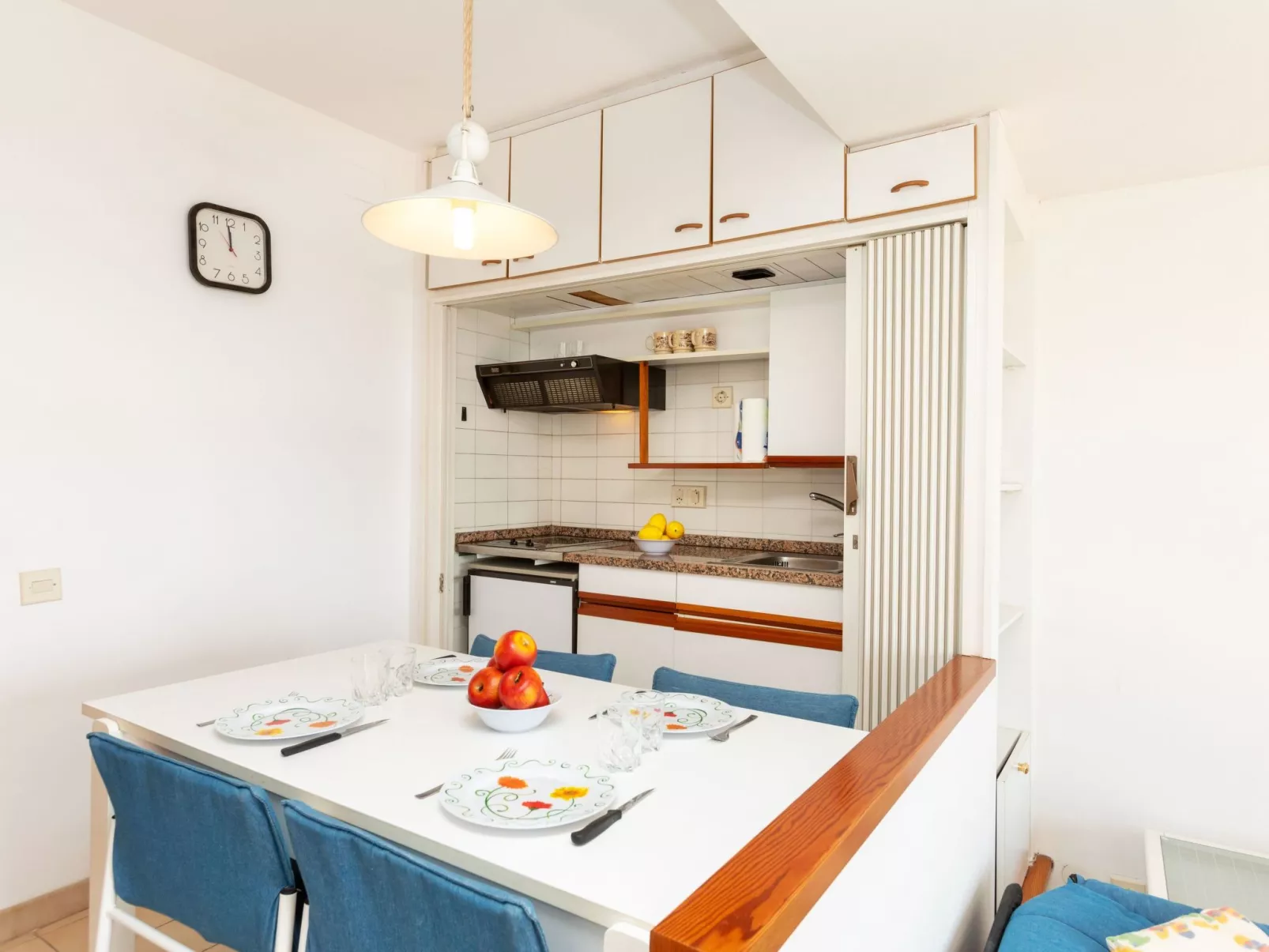 Caravela Beach-Inside