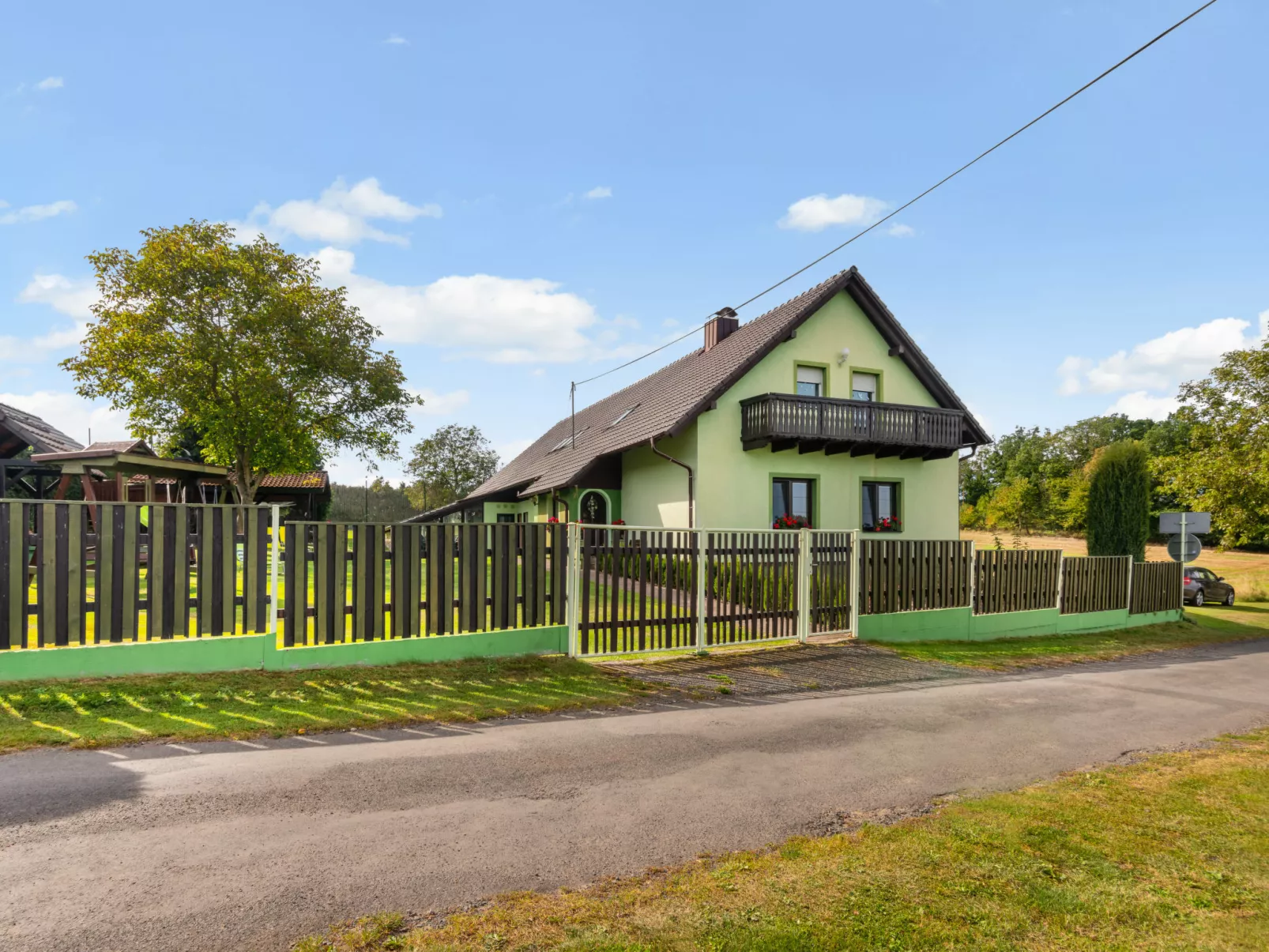 Haus Polivka-Outside