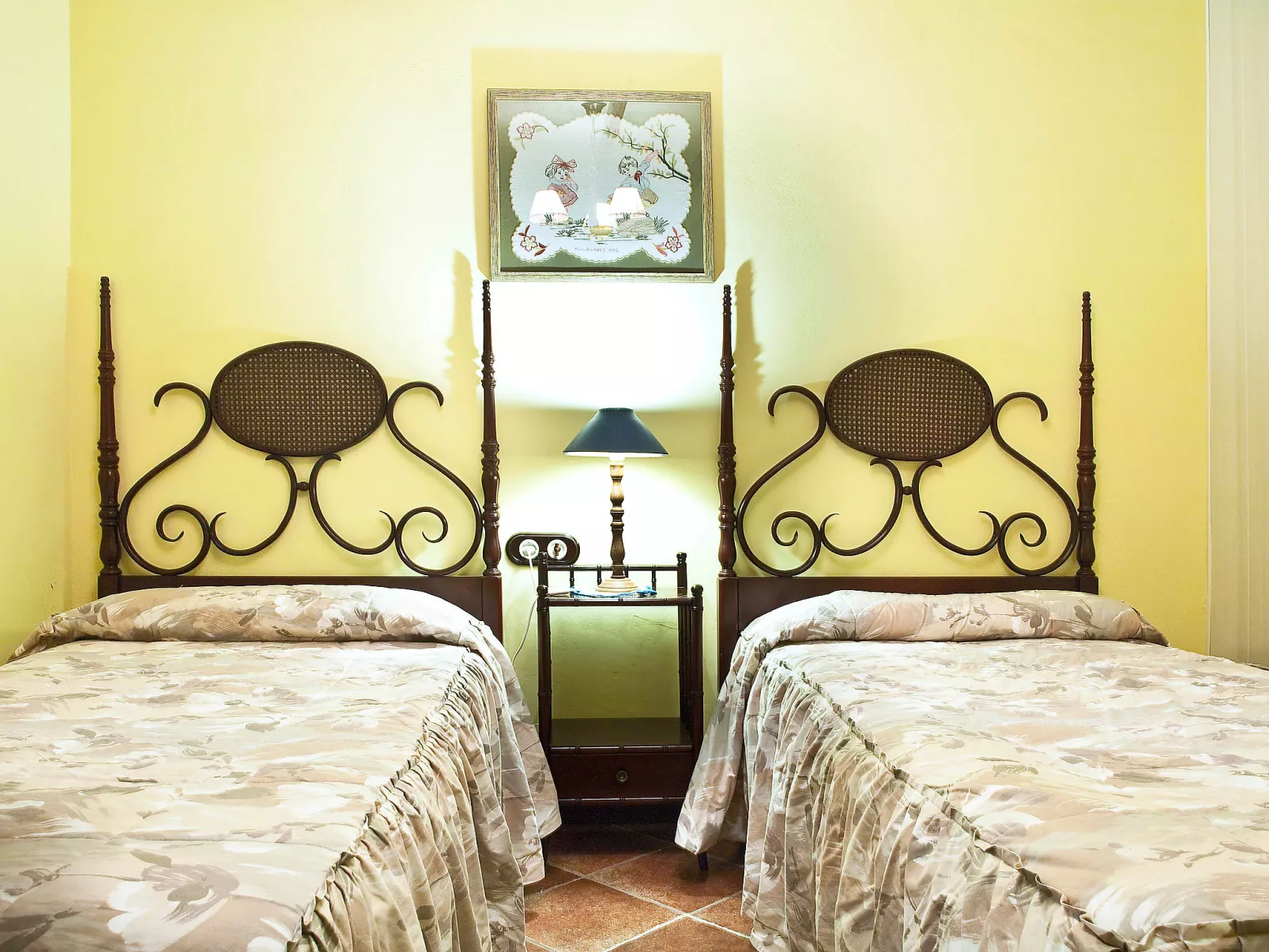 Camino La Candelaria-Inside