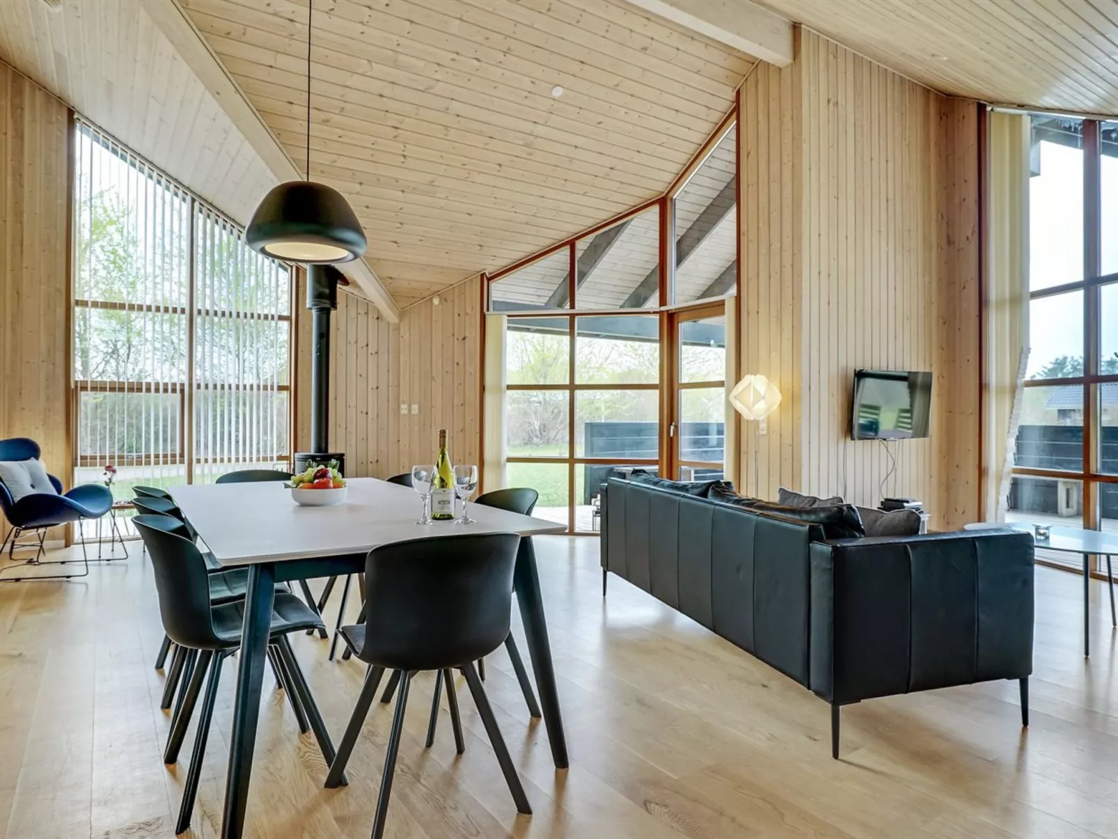"Harri" - 850m from the sea-Inside