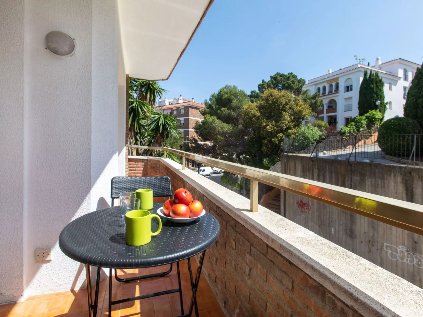 Cosy Lloret-Outside