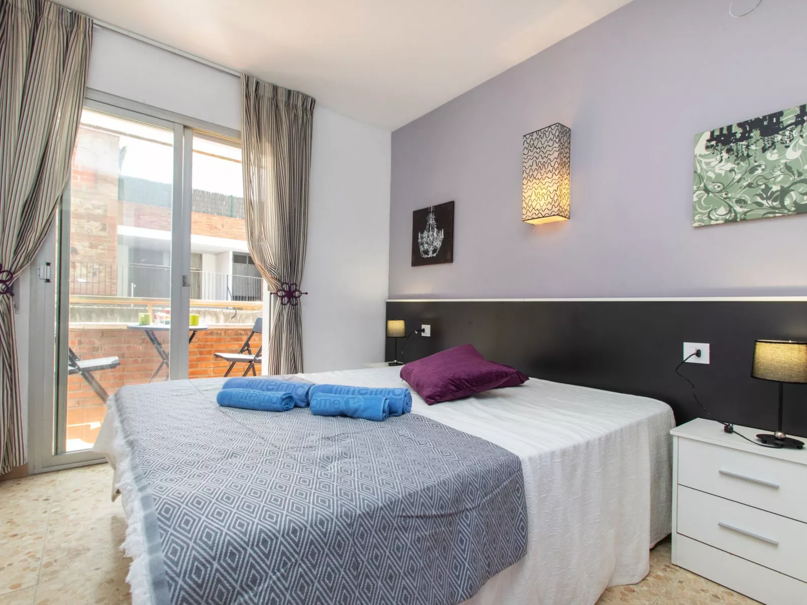 Cosy Lloret-Inside