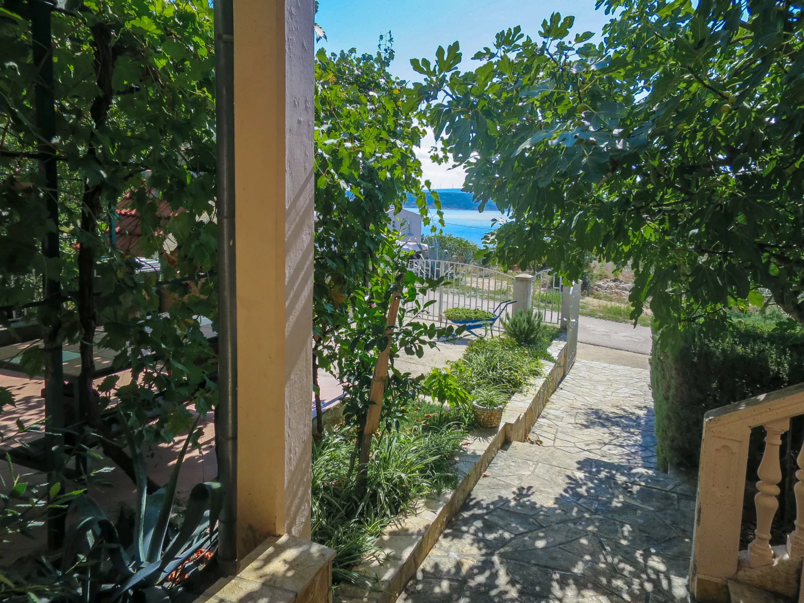 Šimunica-Outside