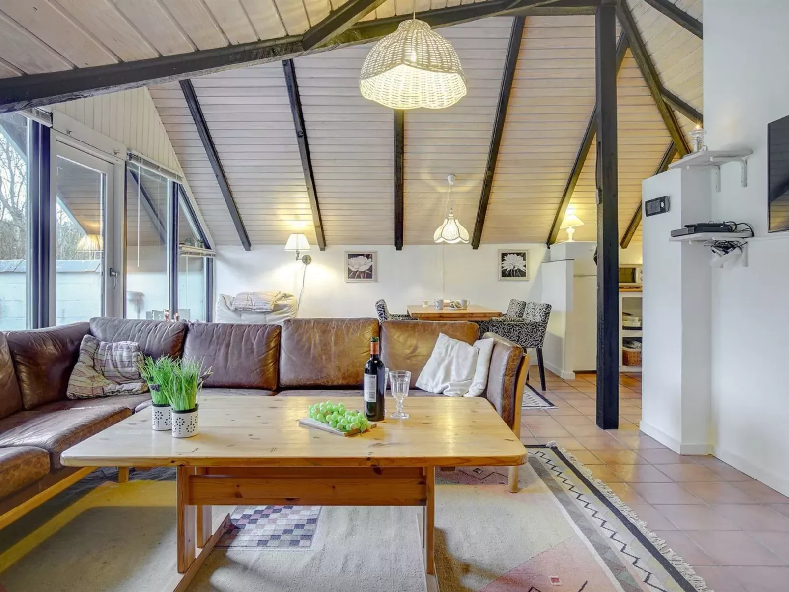 "Arnfin" - 160m from the sea-Drinnen