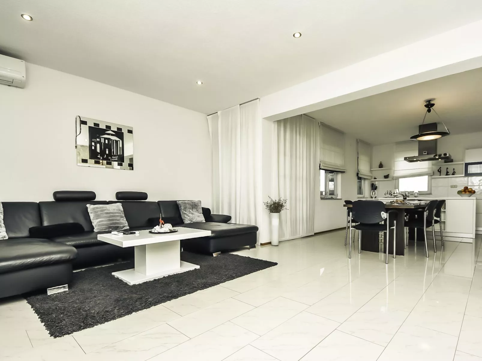 Villa Dalmacija-Inside