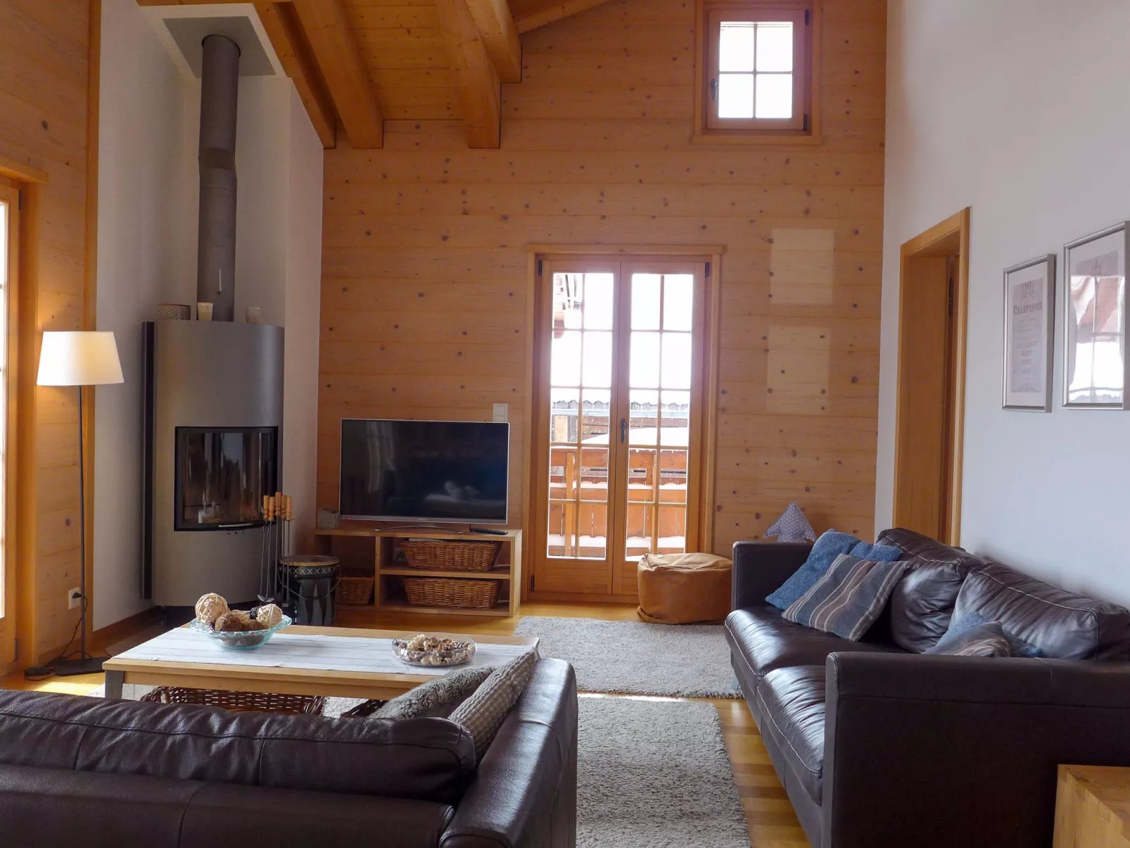 Chalet Snowflake-Inside