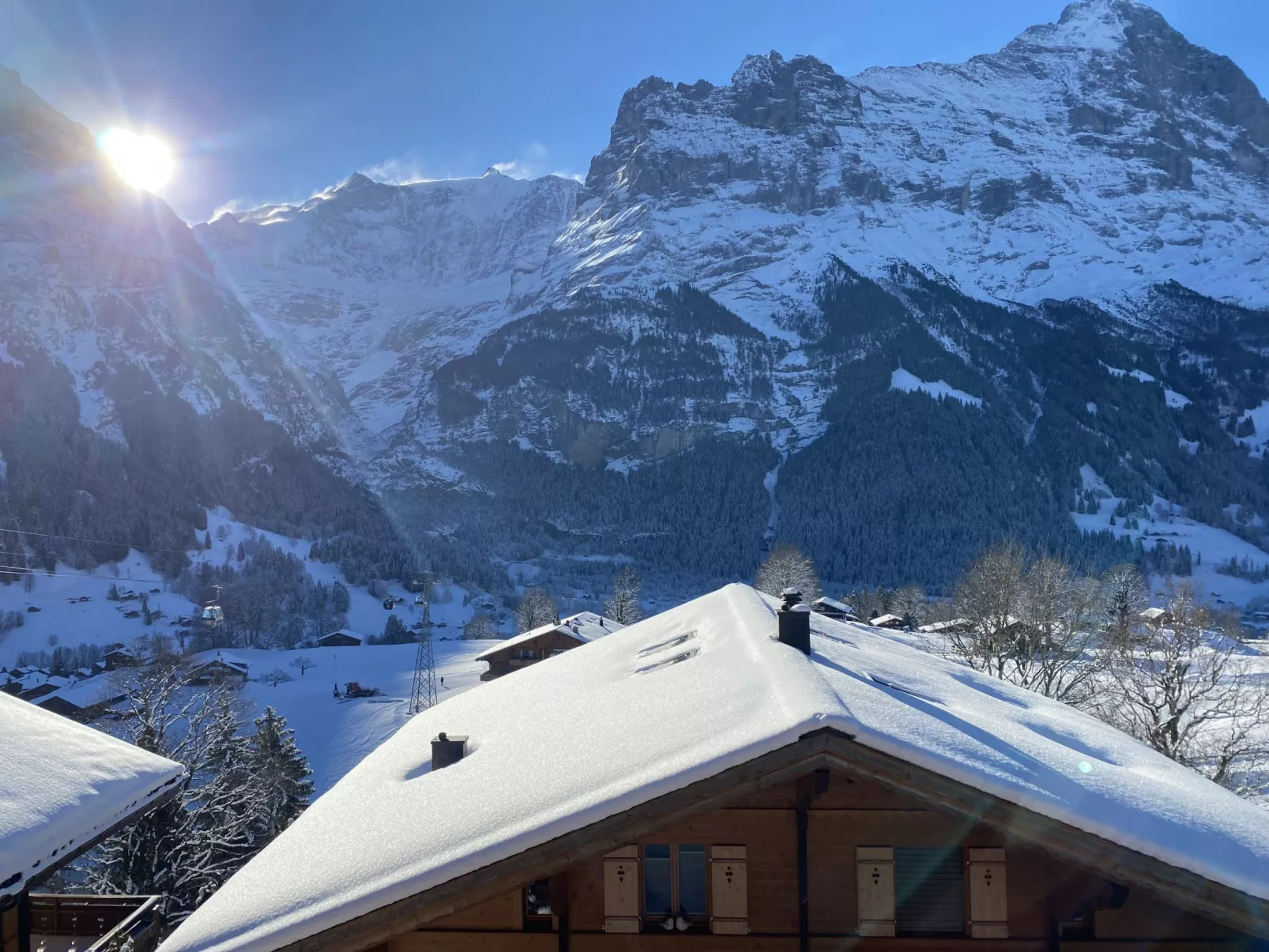 Chalet Snowflake-Outside