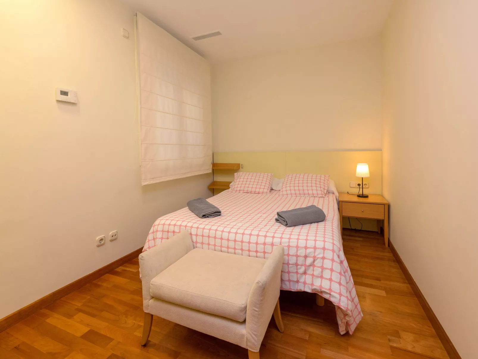 Plaza Catalunya/Rda.Universidad-Inside