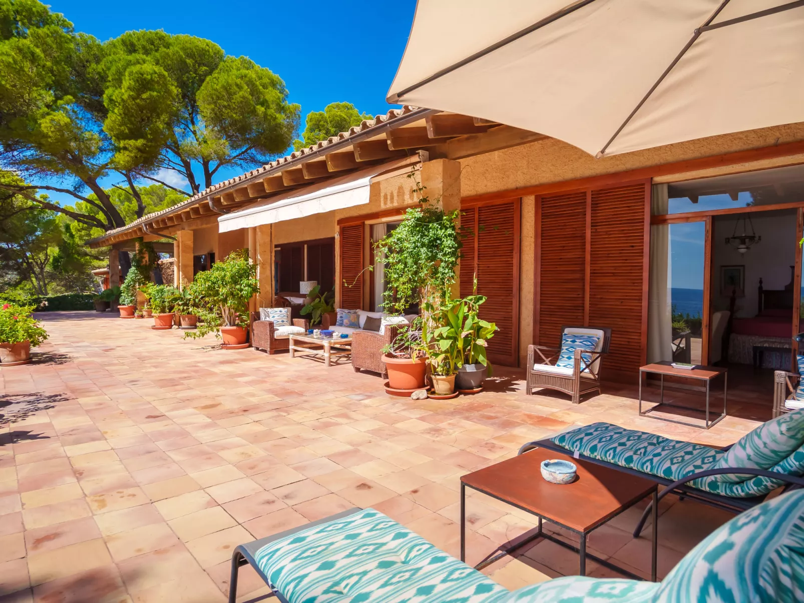 Finca L'Embat-Outside
