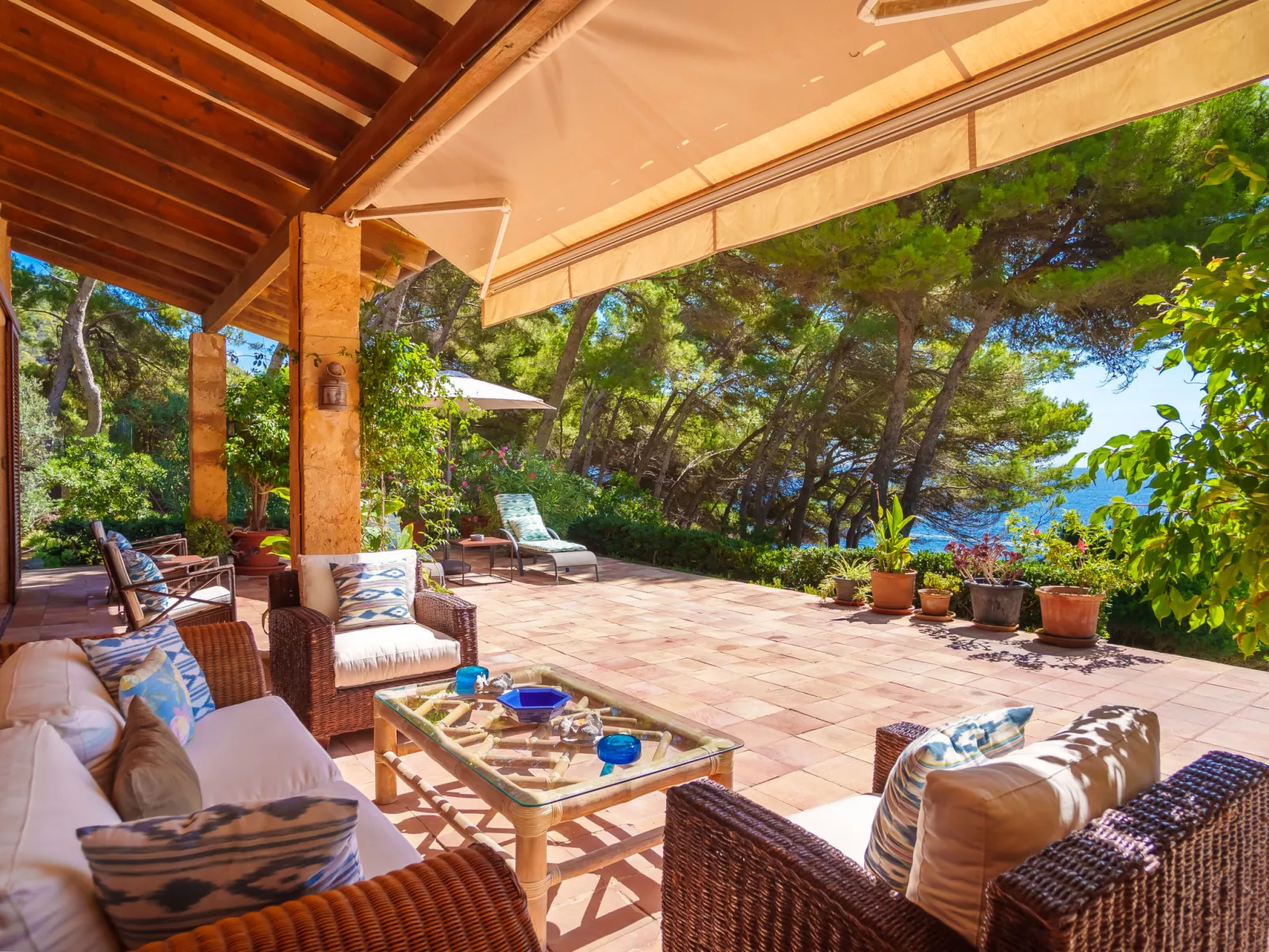 Finca L'Embat-Outside