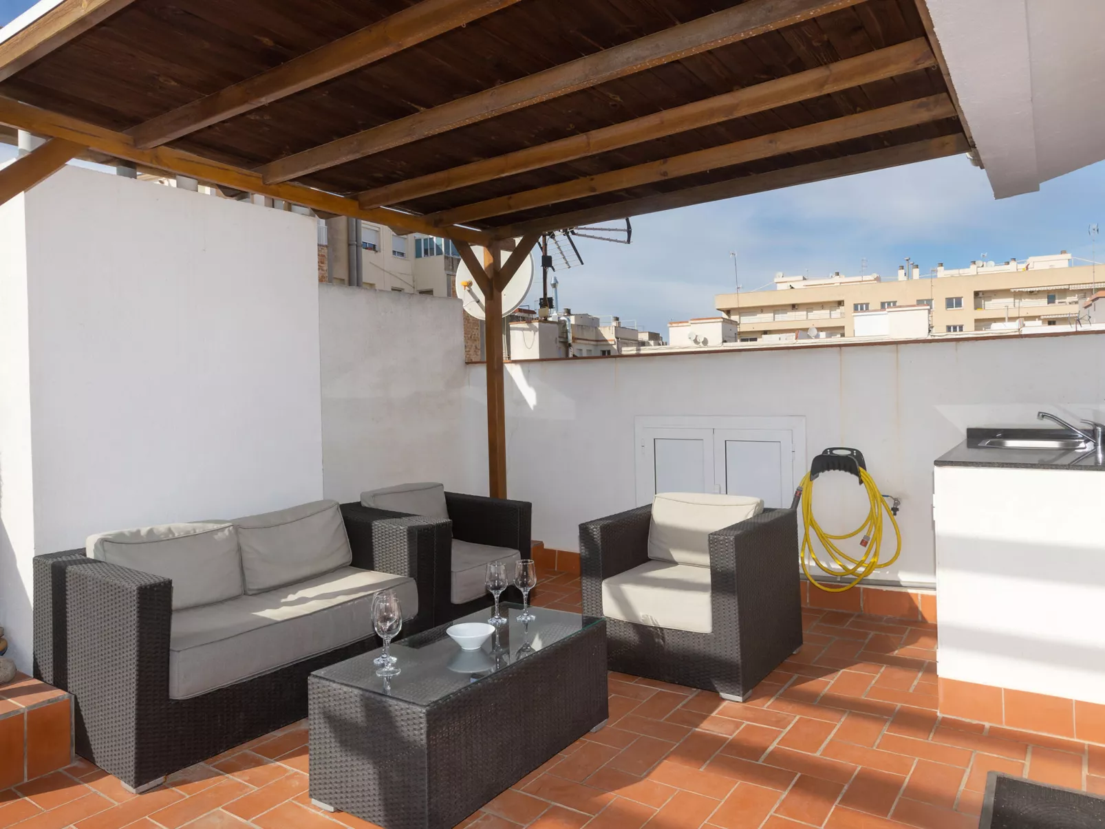 Port Vilanova-Inside