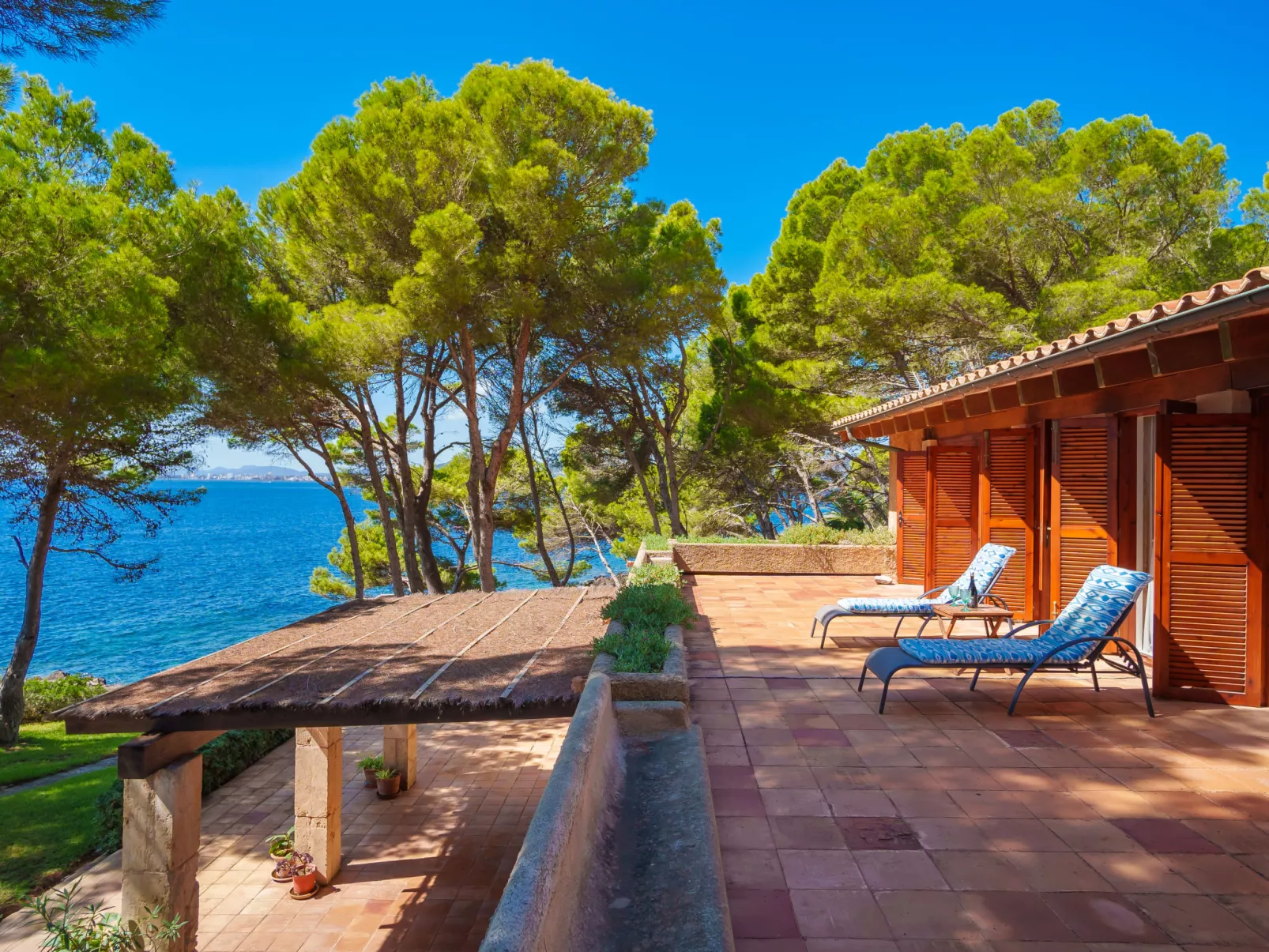 Finca L'Embat-Outside