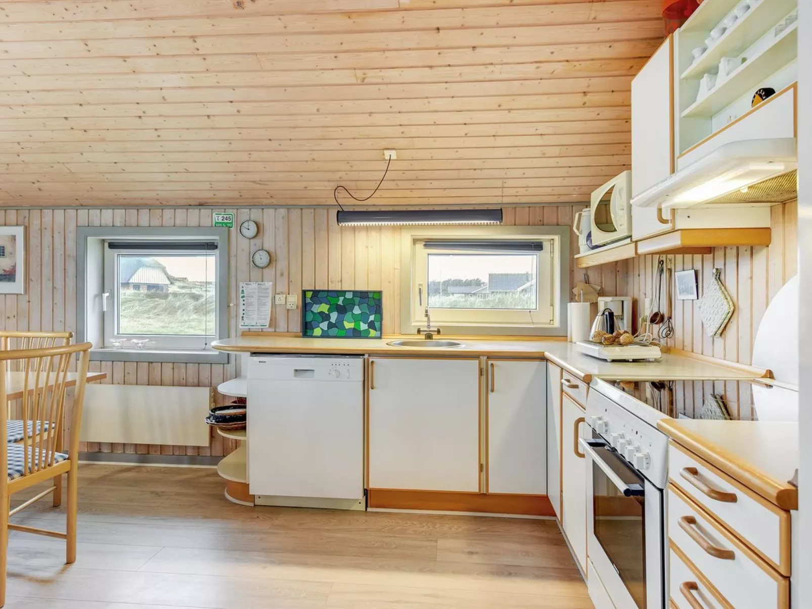 "Elnur" - 100m from the sea-Inside