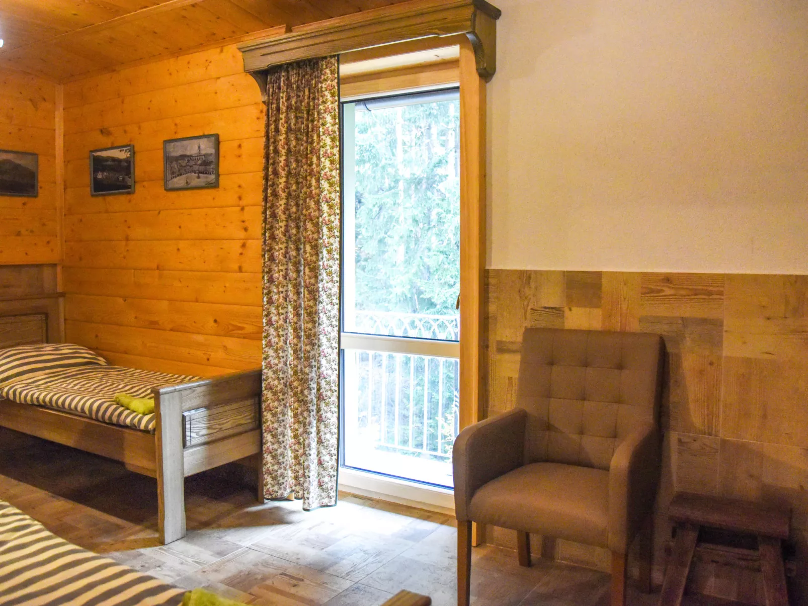 Stará Huť-Inside