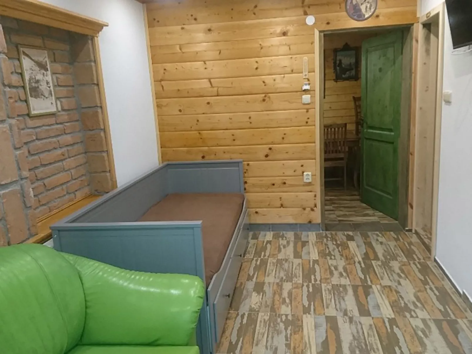 Stará Huť-Inside
