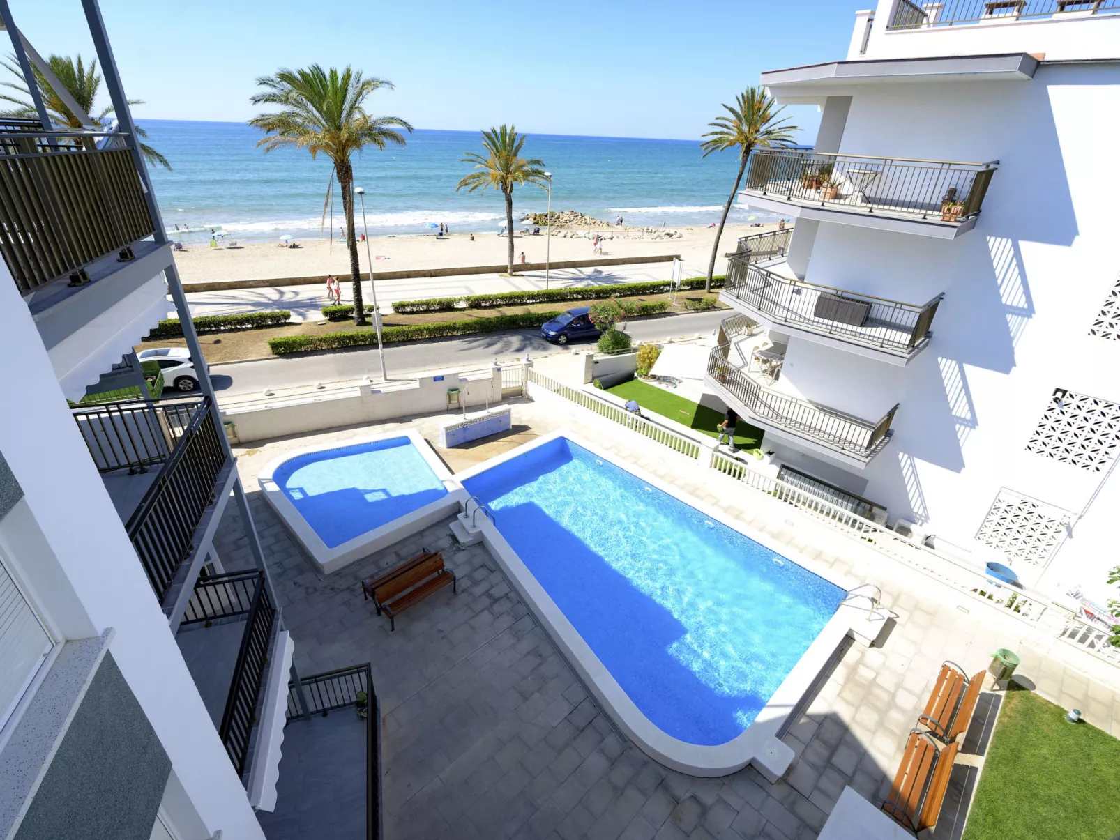 Costa Playa-Outside