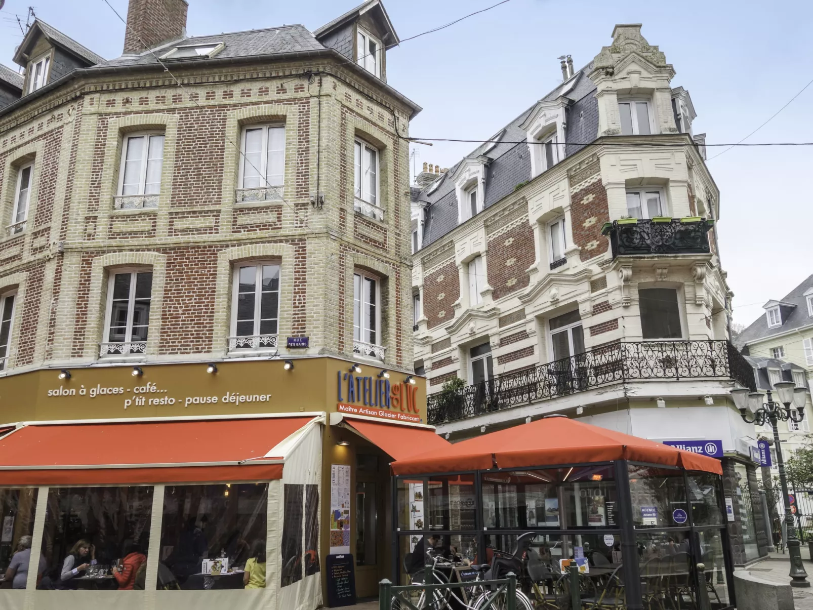 Orléans-Outside