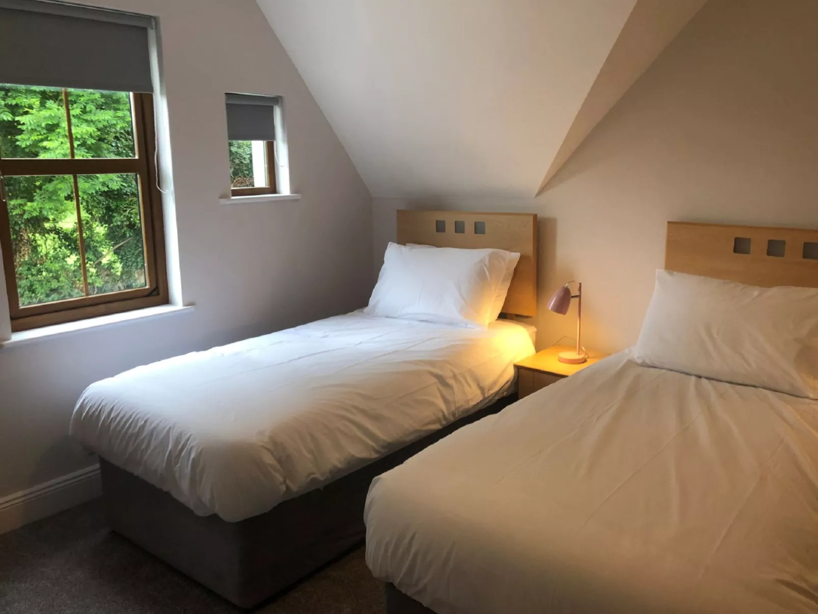 Old Court Holiday Home-Inside