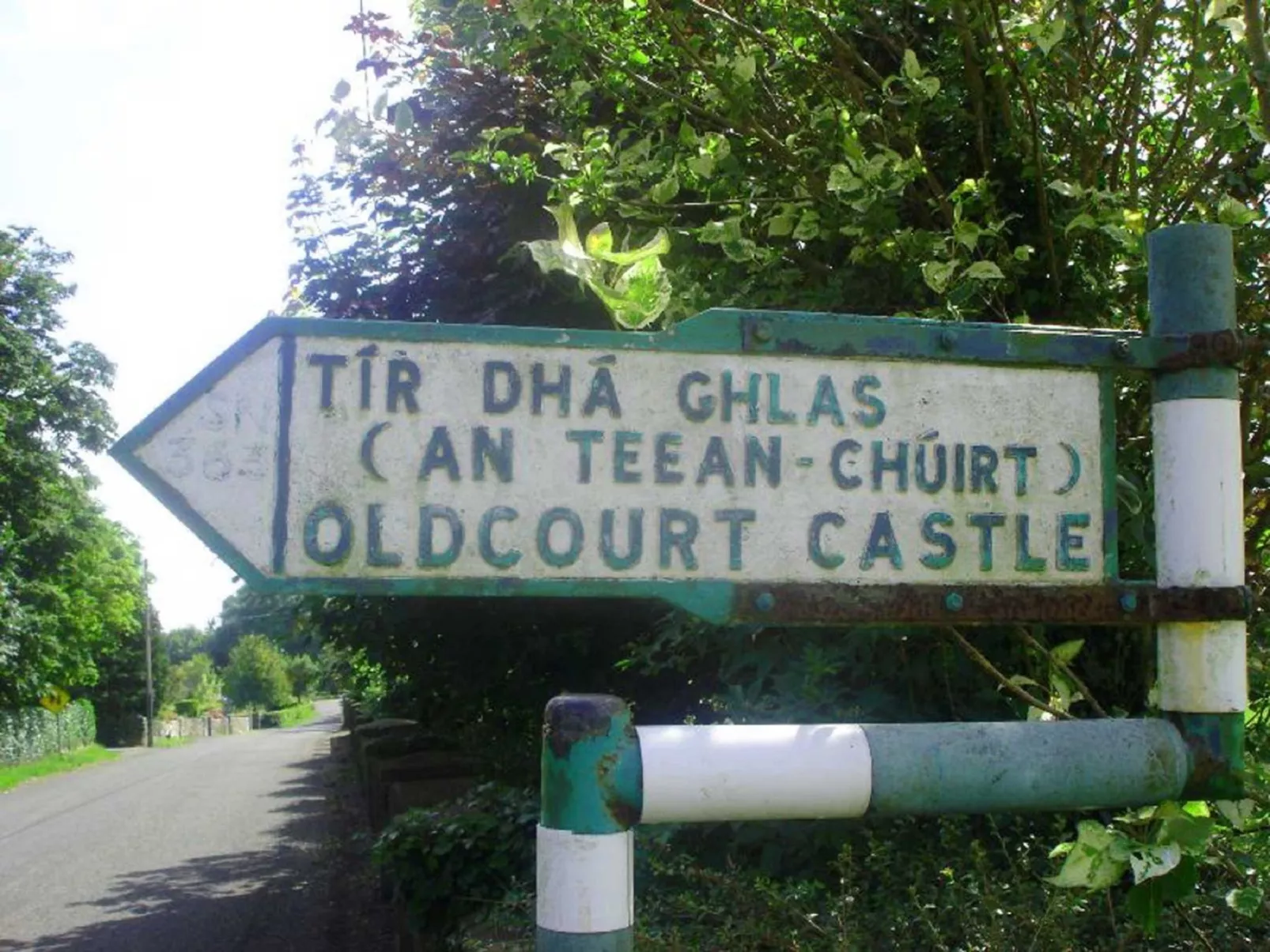 Old Court Holiday Home-Outside