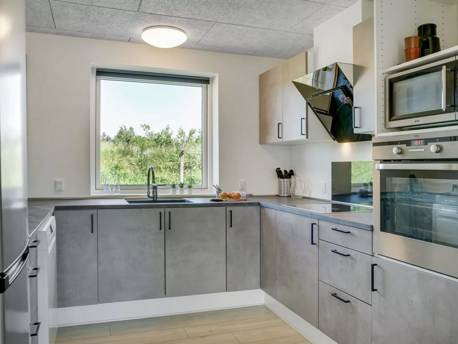"Sunna" - 500m from the sea-Inside