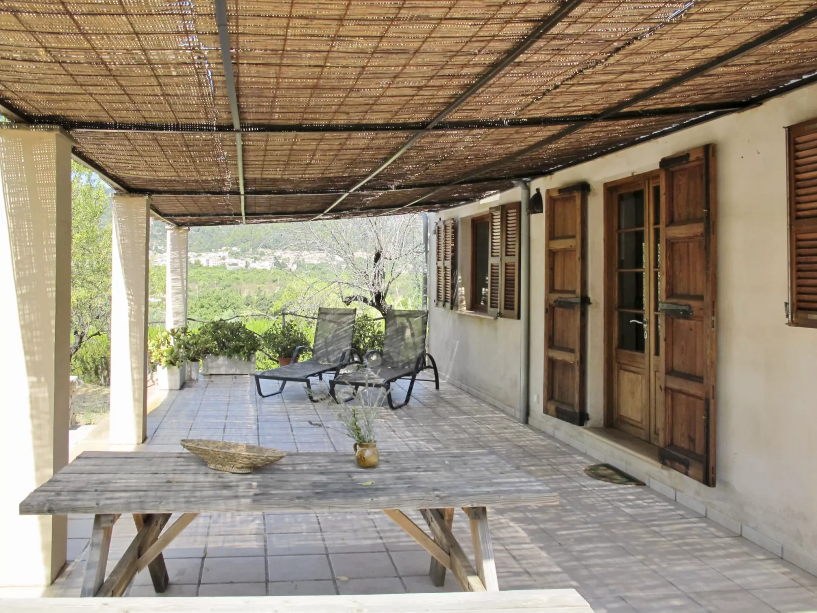 Es Puig Mancor-Outside