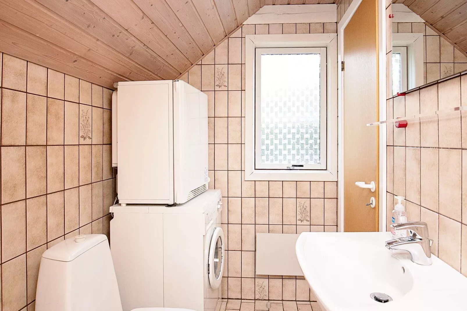 8 person holiday home in Spøttrup-By Traum-Indoor