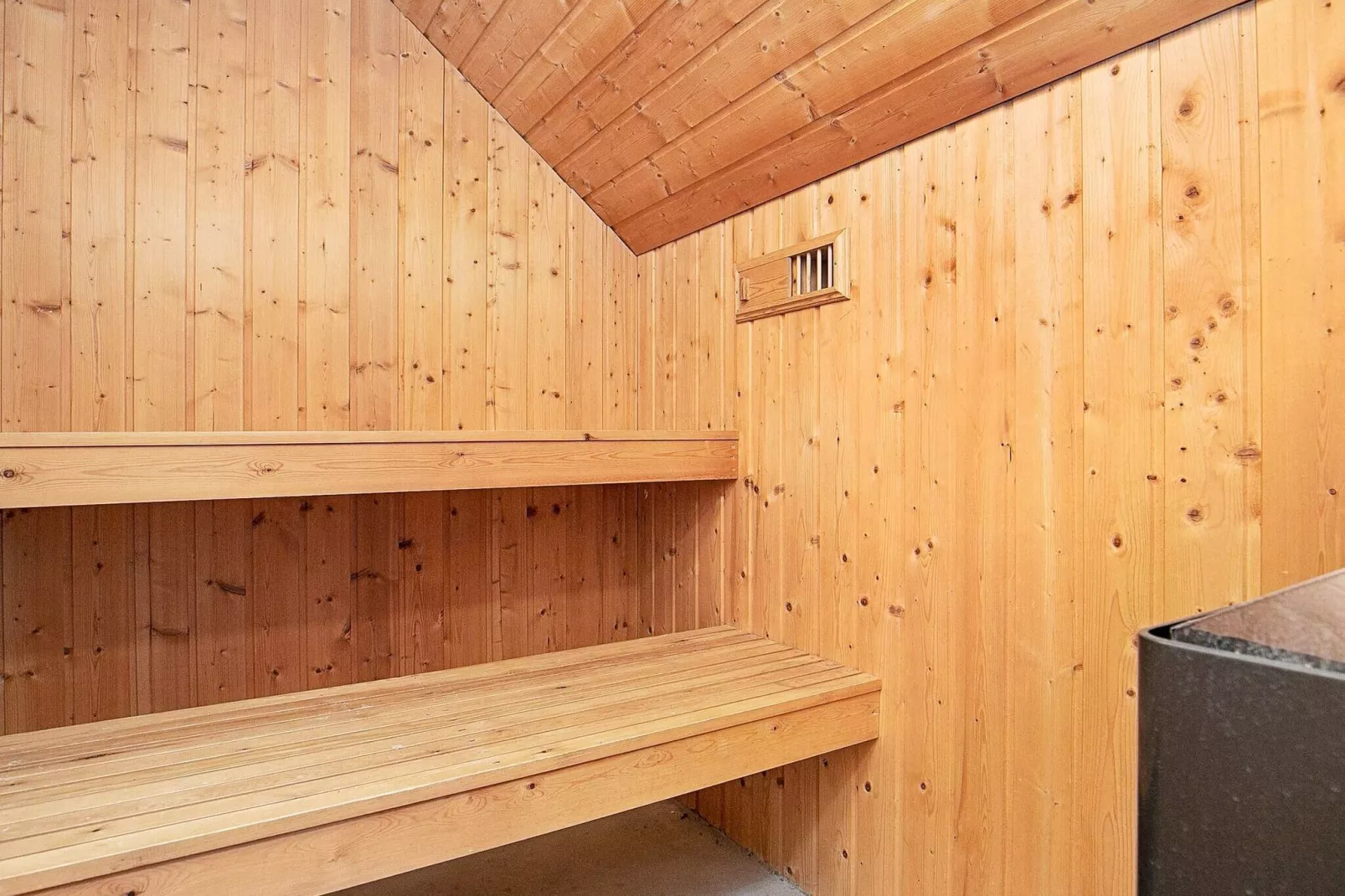 8 person holiday home in Spøttrup-By Traum-Sauna