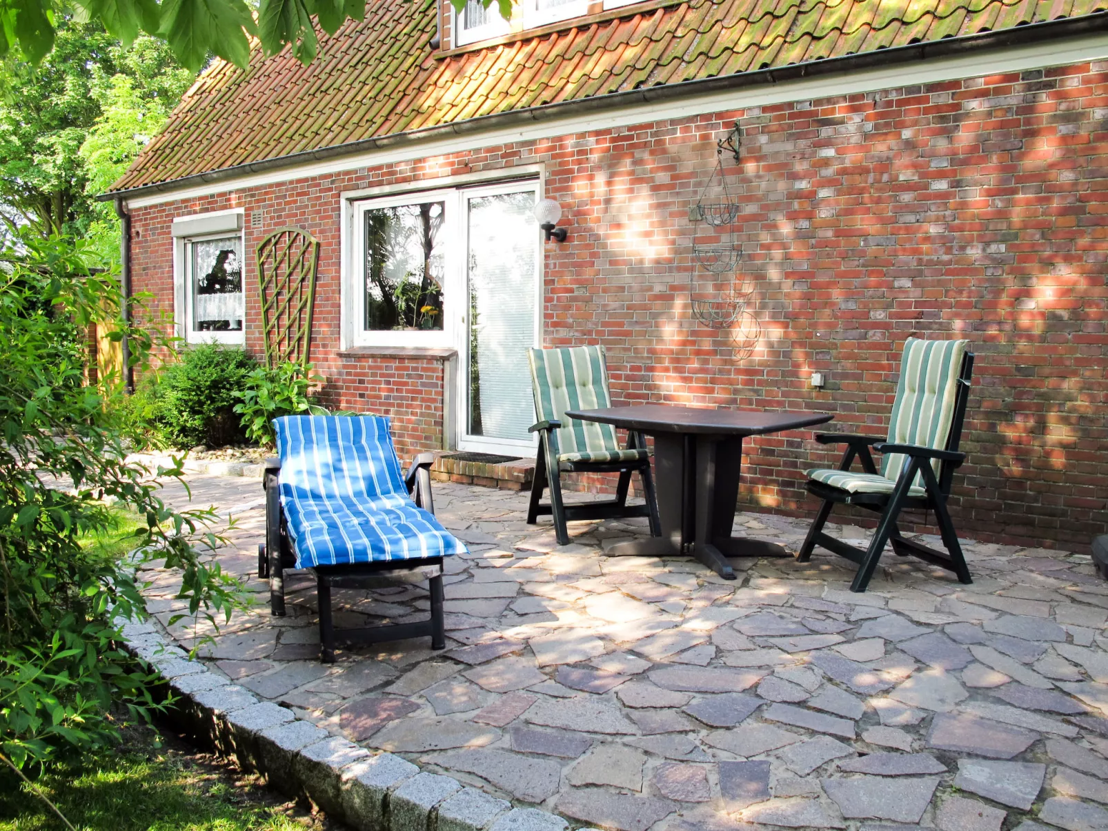 Haus am See-Outside
