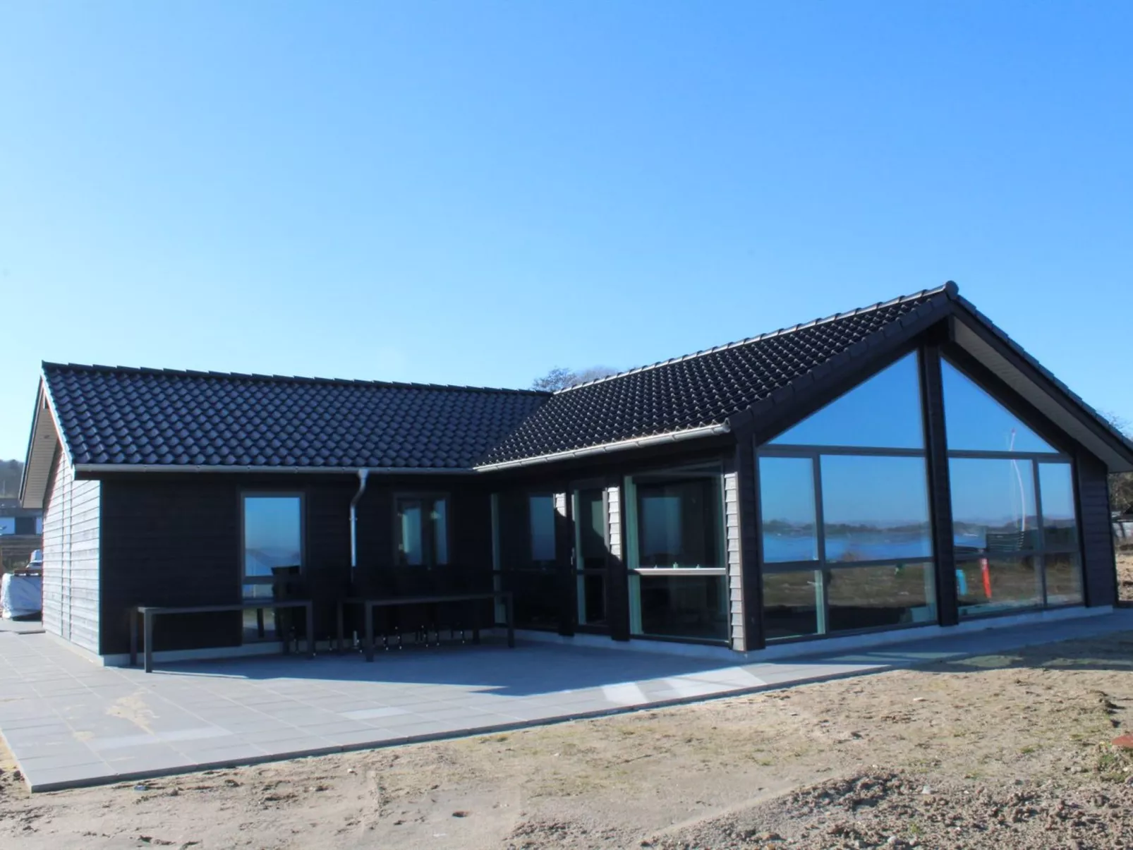 "Eino" - 30m from the sea-Outside
