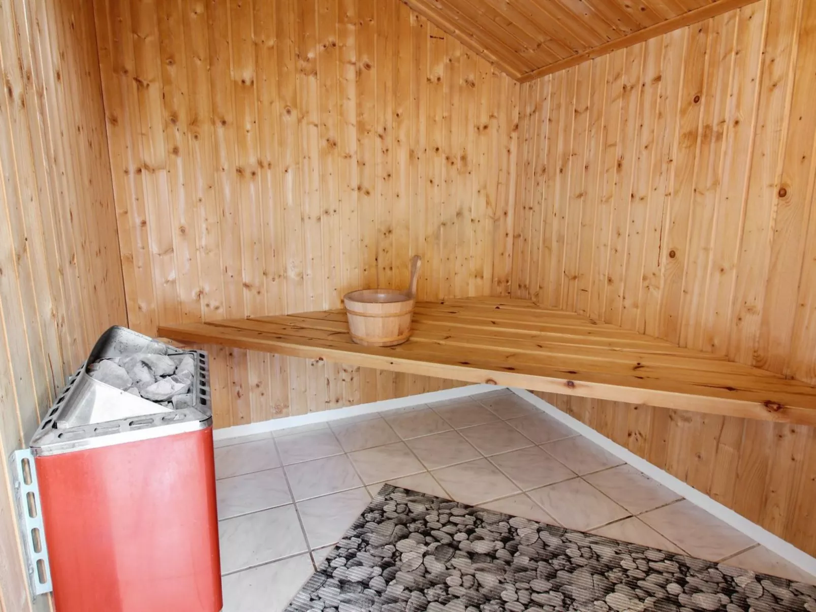 "Gedda" - 700m from the sea-Inside