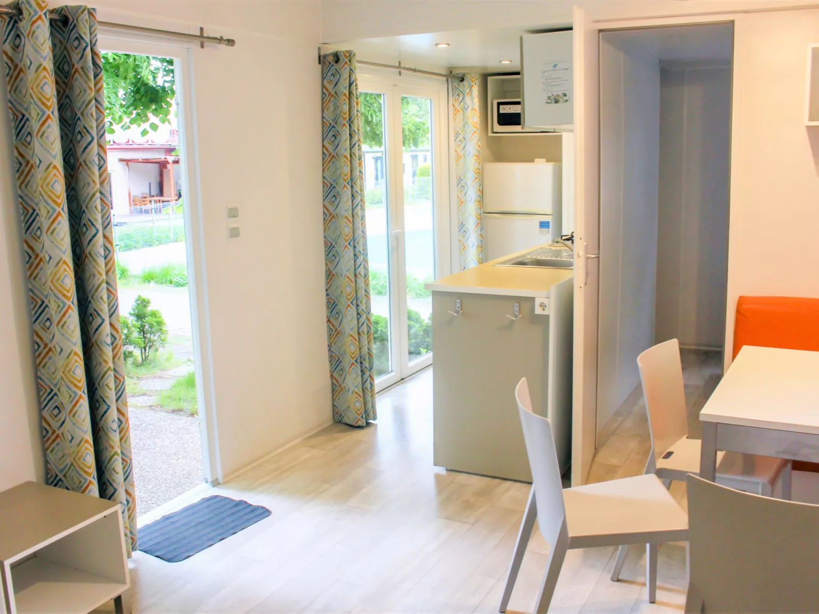 Hawaii Style-Inside