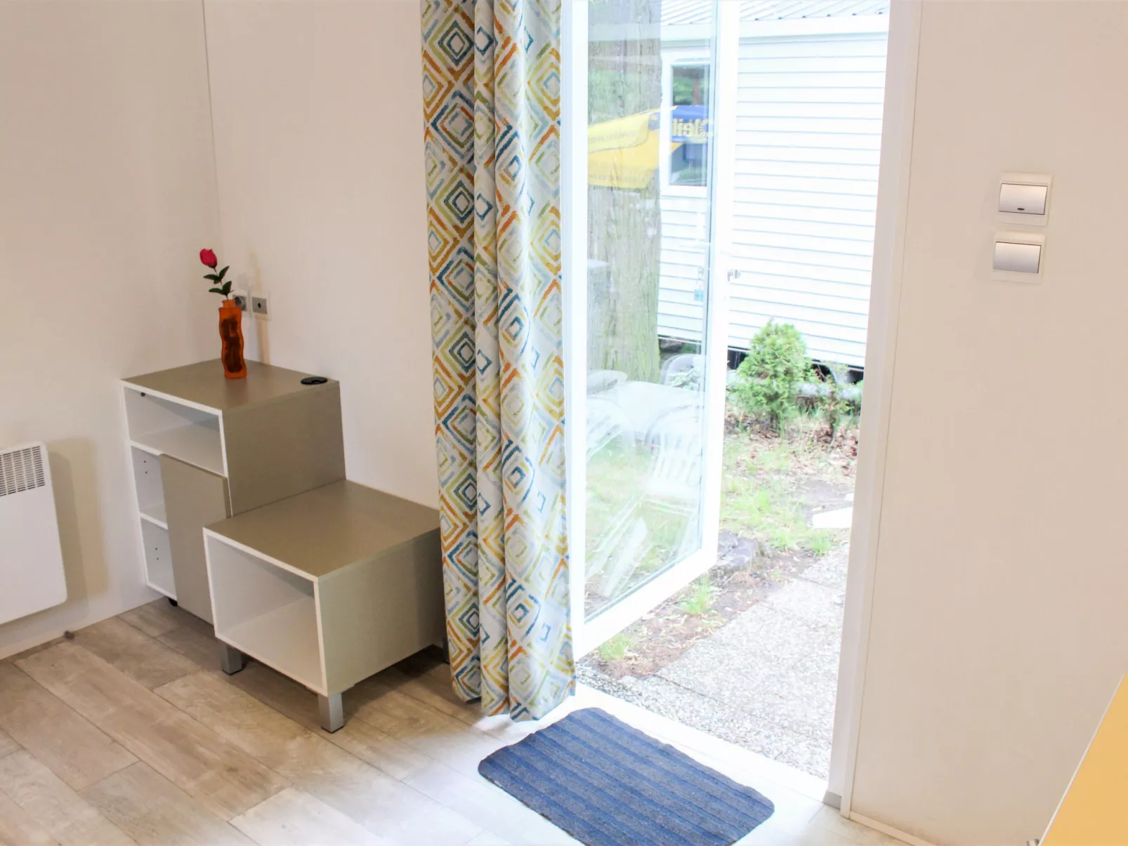 Hawaii Style-Inside