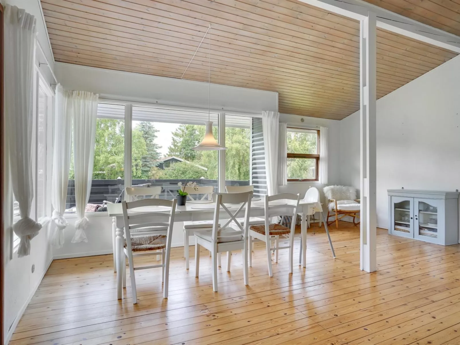 "Morten" - 500m from the sea-Inside