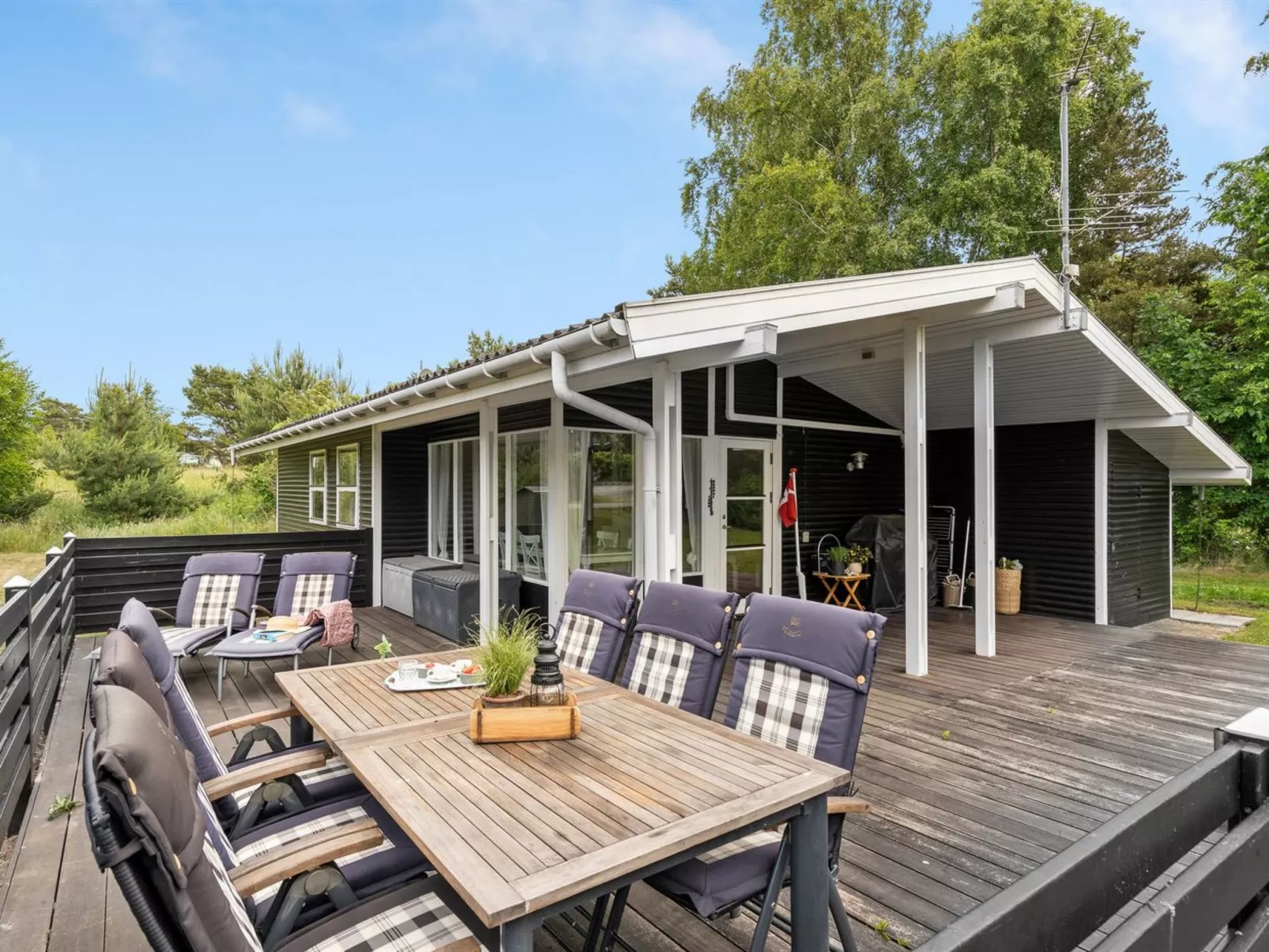 "Morten" - 500m from the sea-Inside