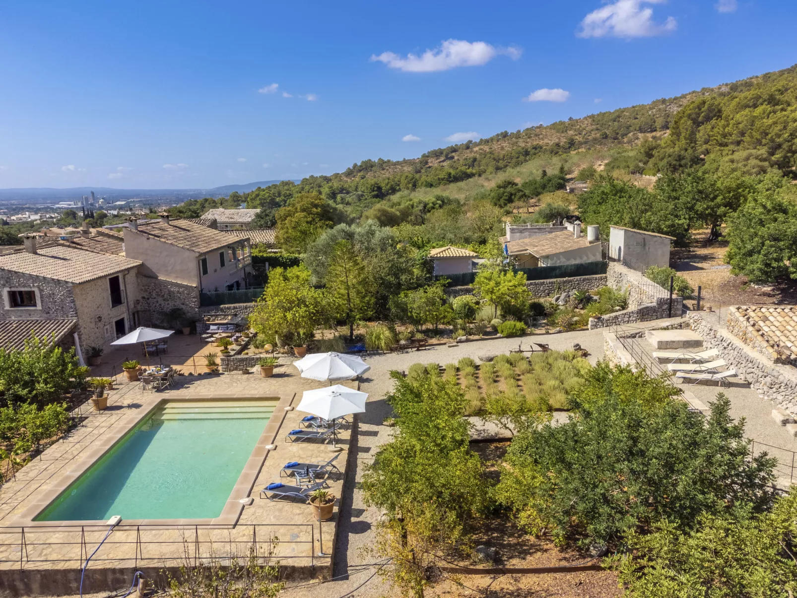 Sa Rota-Outside