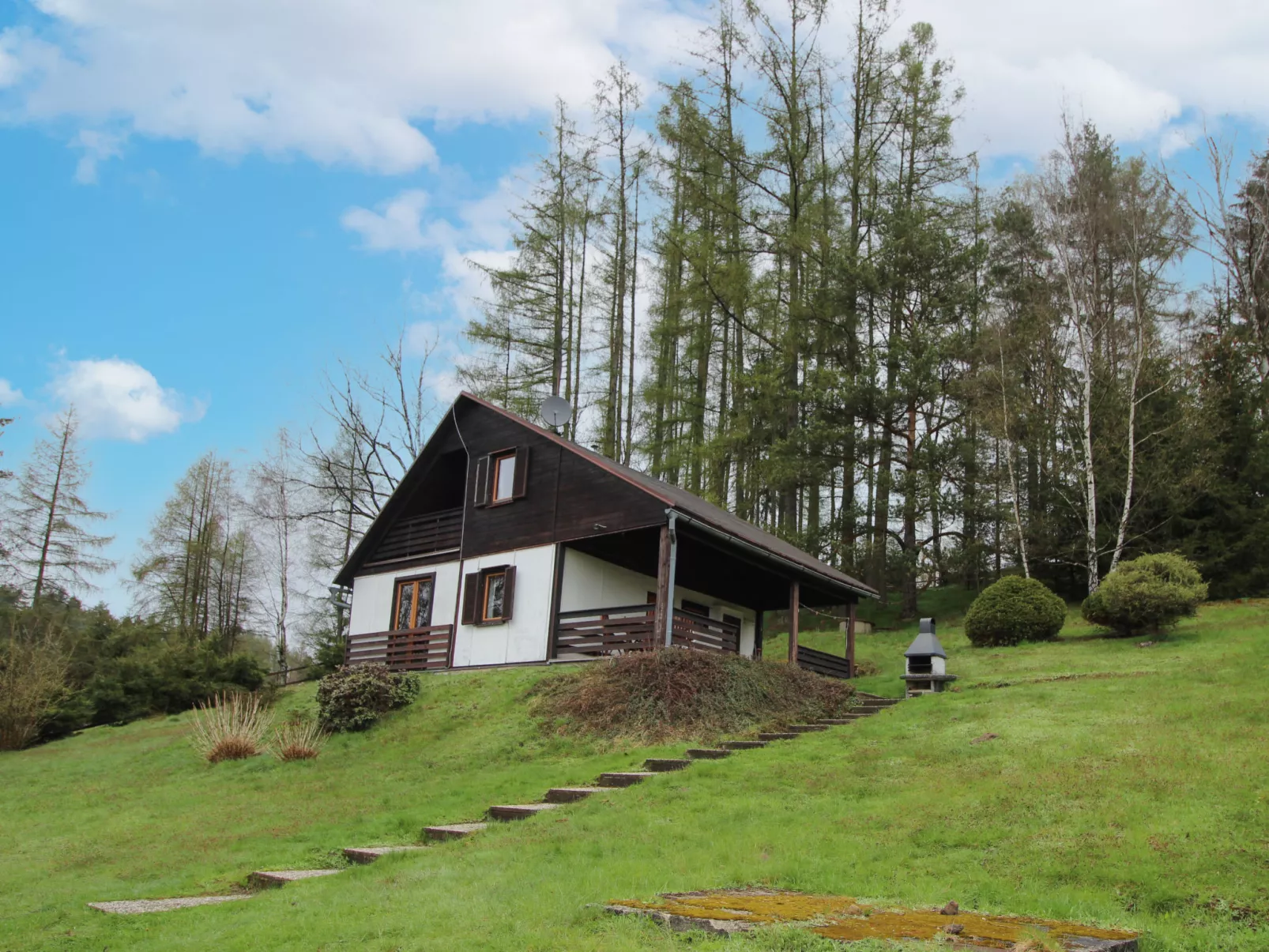 Kyjov u Krásné Lípy-Outside