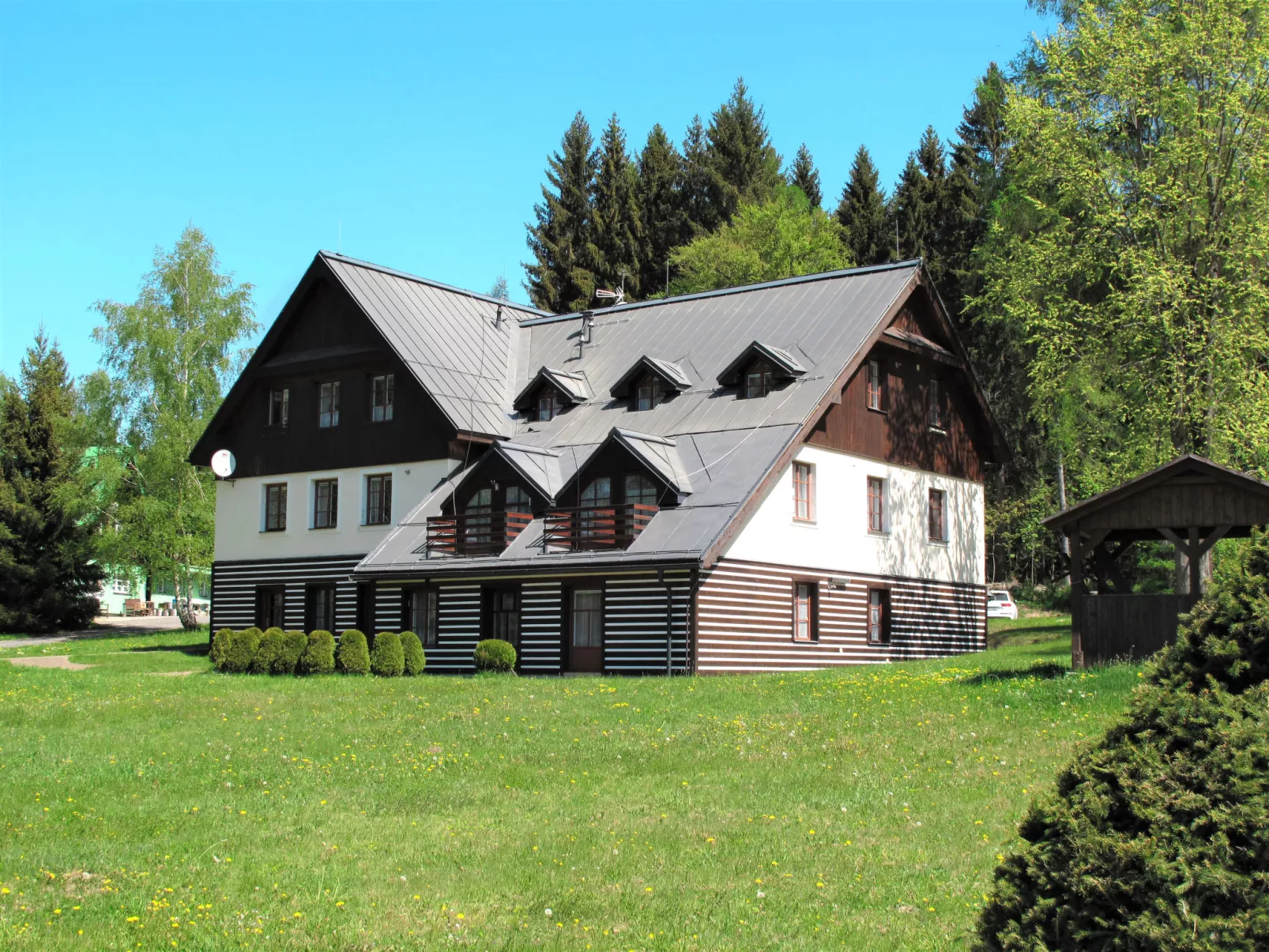 Harrachovka-Outside