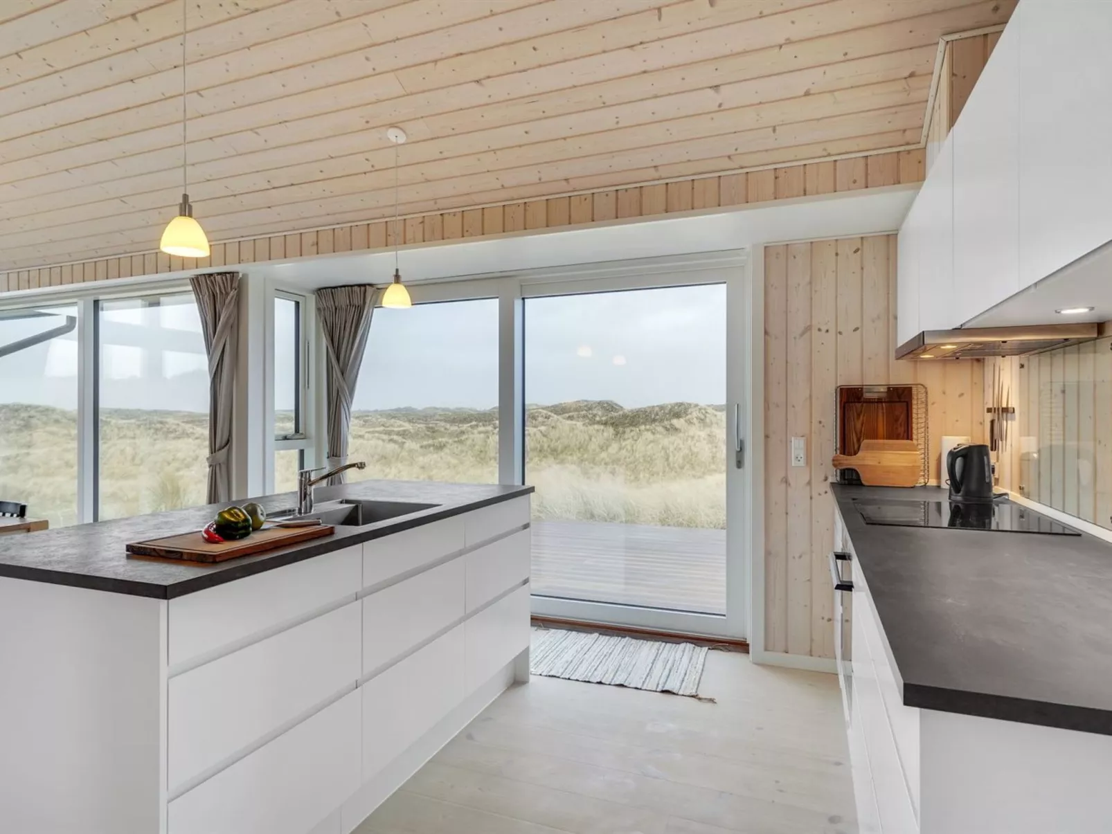 "Marjorie" - 400m from the sea-Inside
