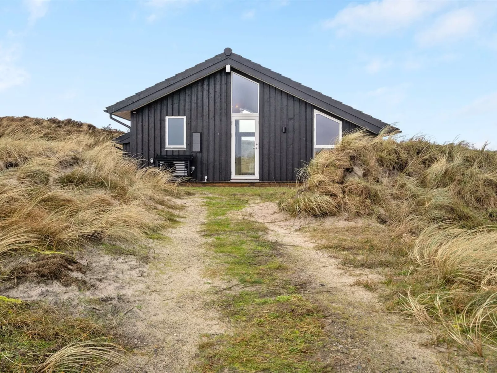 "Marjorie" - 400m from the sea-Outside
