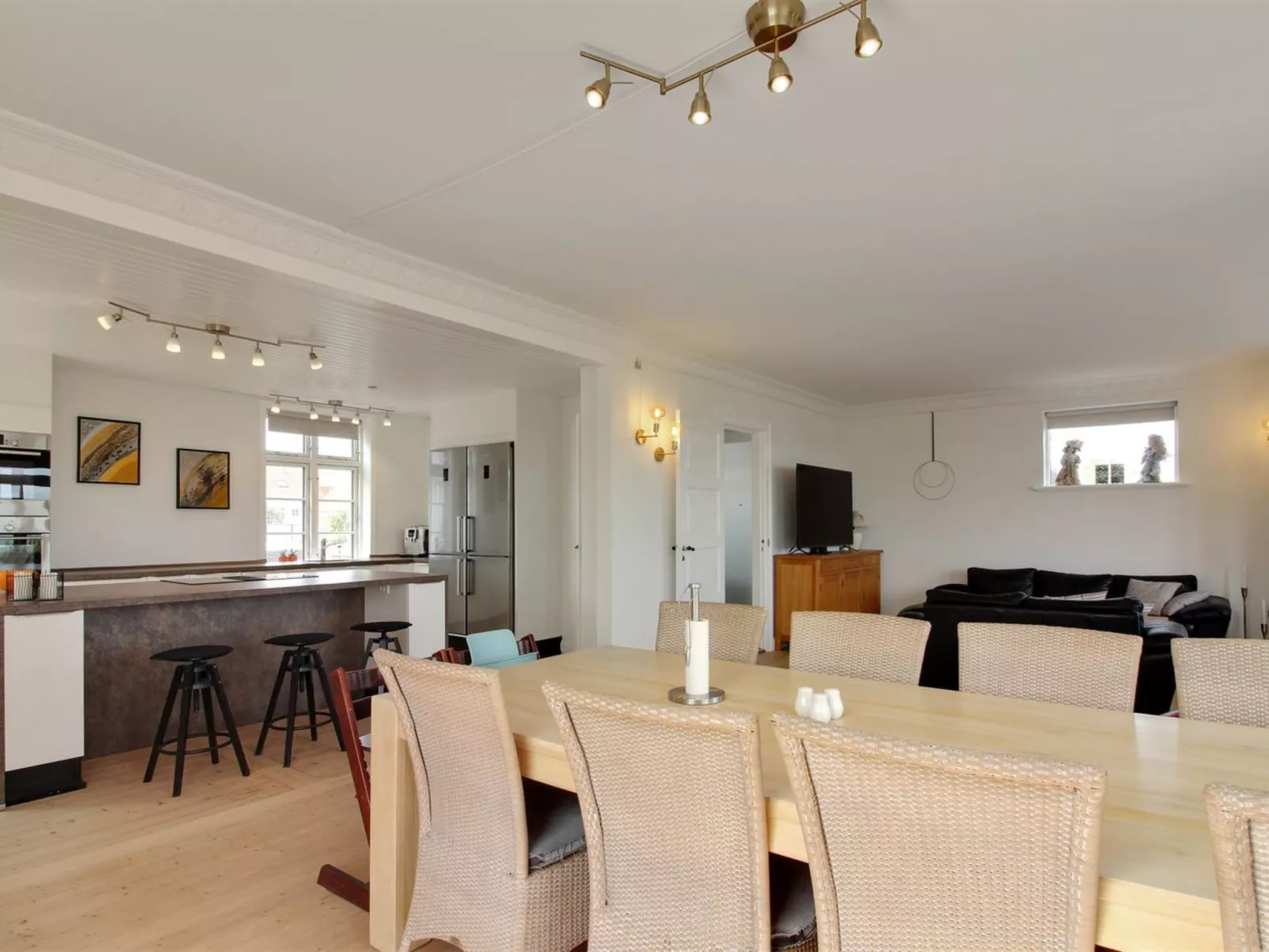"Kosara" - 50m from the sea-Drinnen