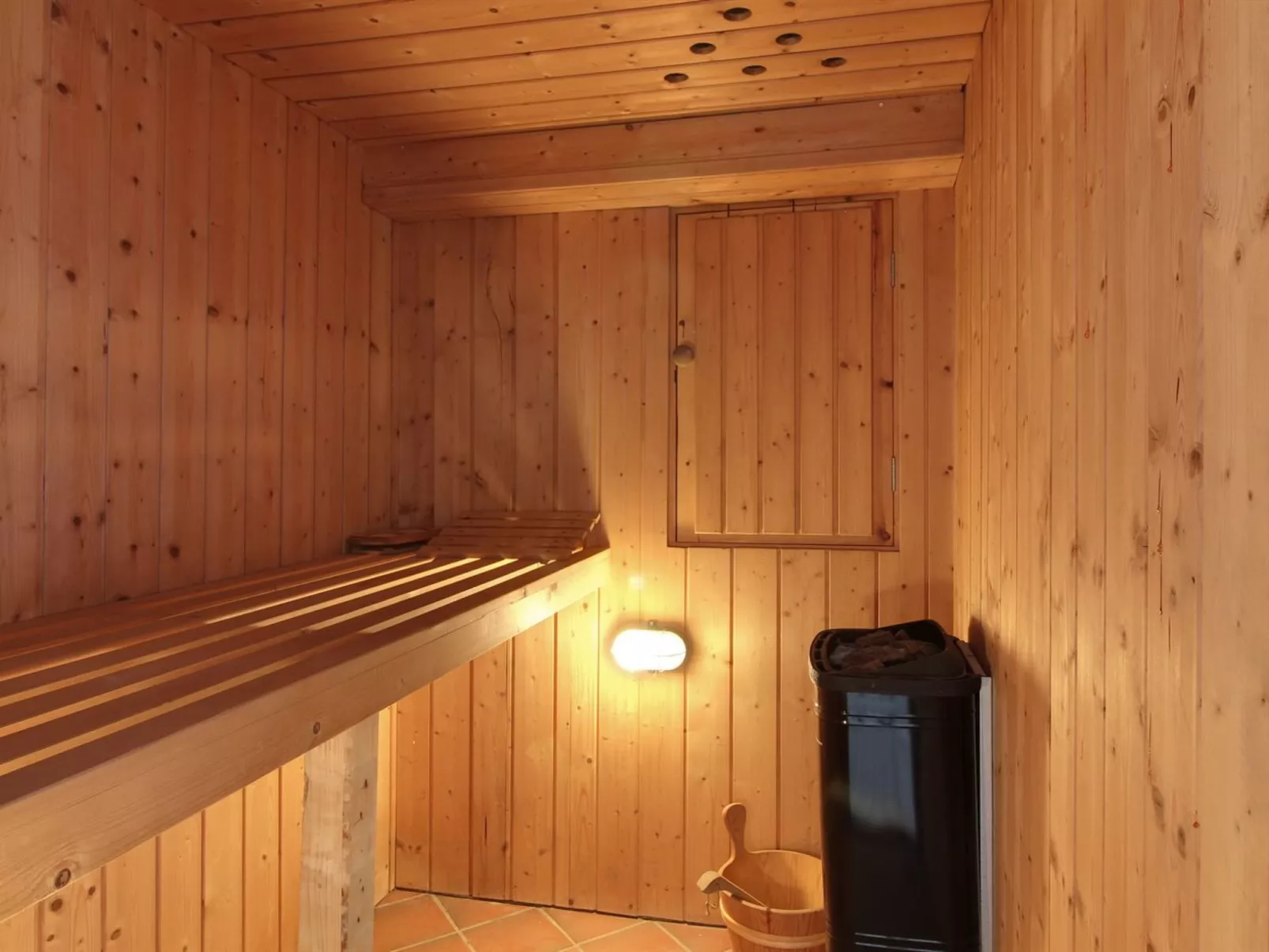 "Kosara" - 50m from the sea-Drinnen