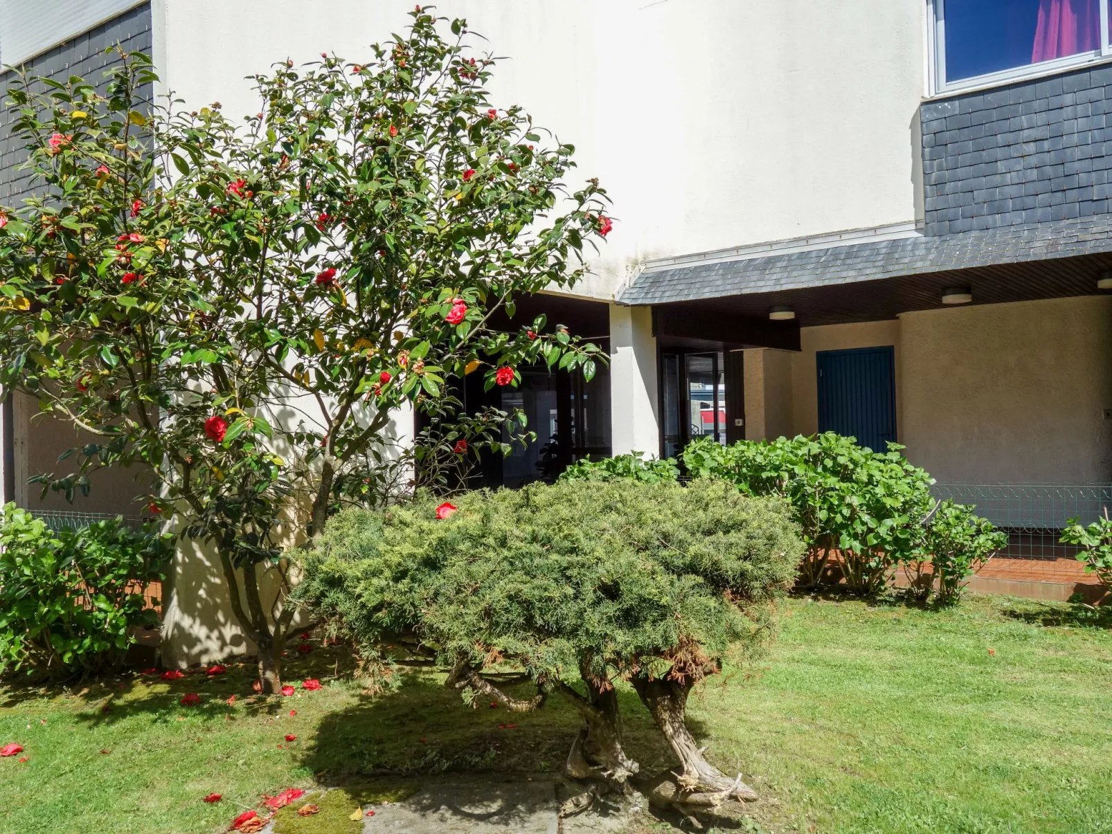 Port Maria-Outside