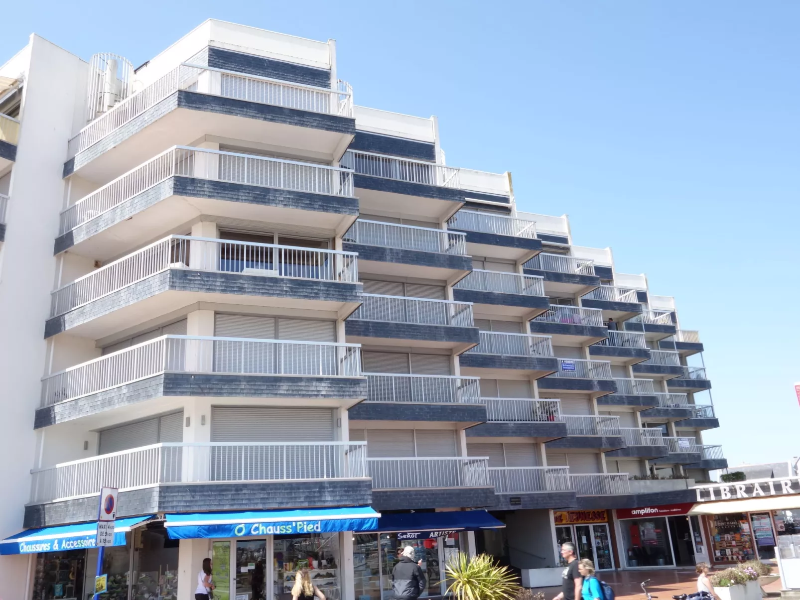 Port Maria-Outside