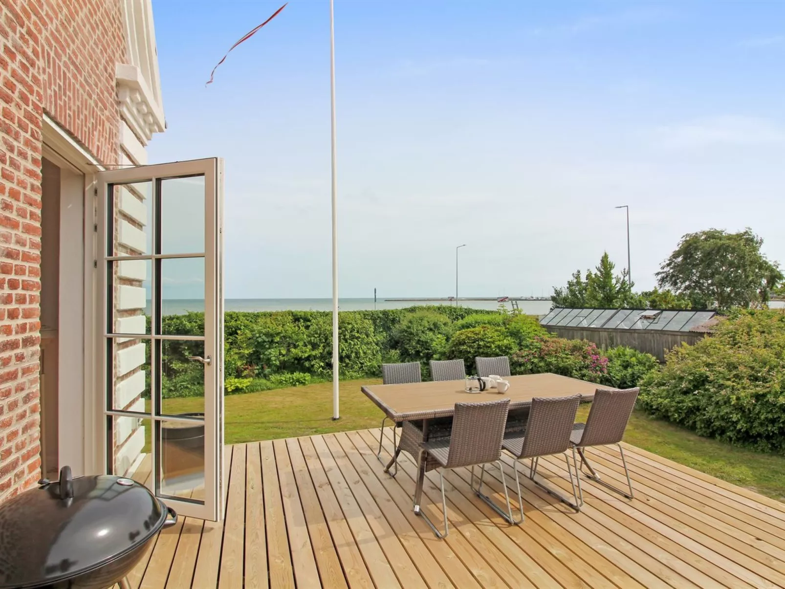 "Kosara" - 50m from the sea-Draußen