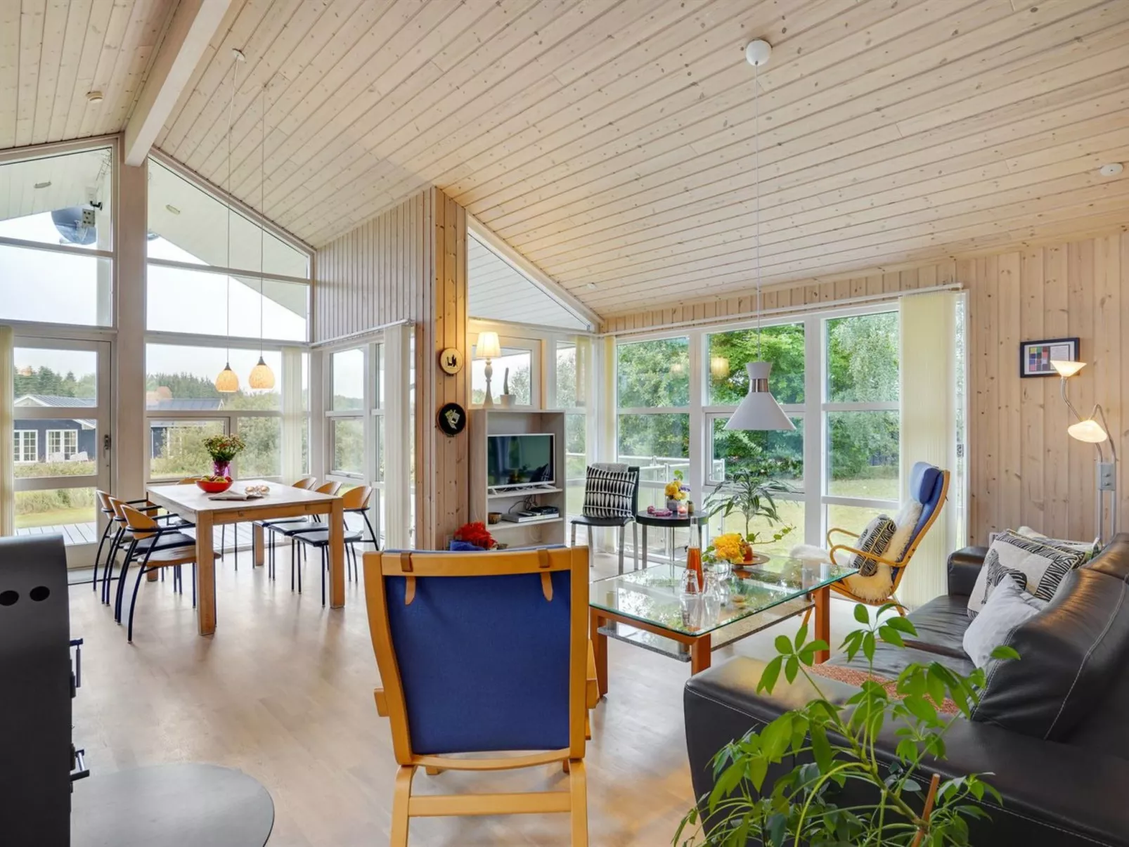 "Henninge" - 300m from the sea-Dedans
