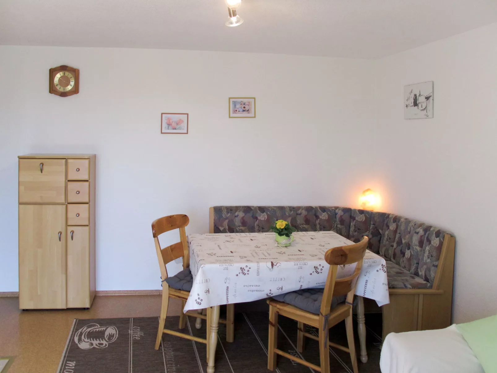 Alpenblick-Inside