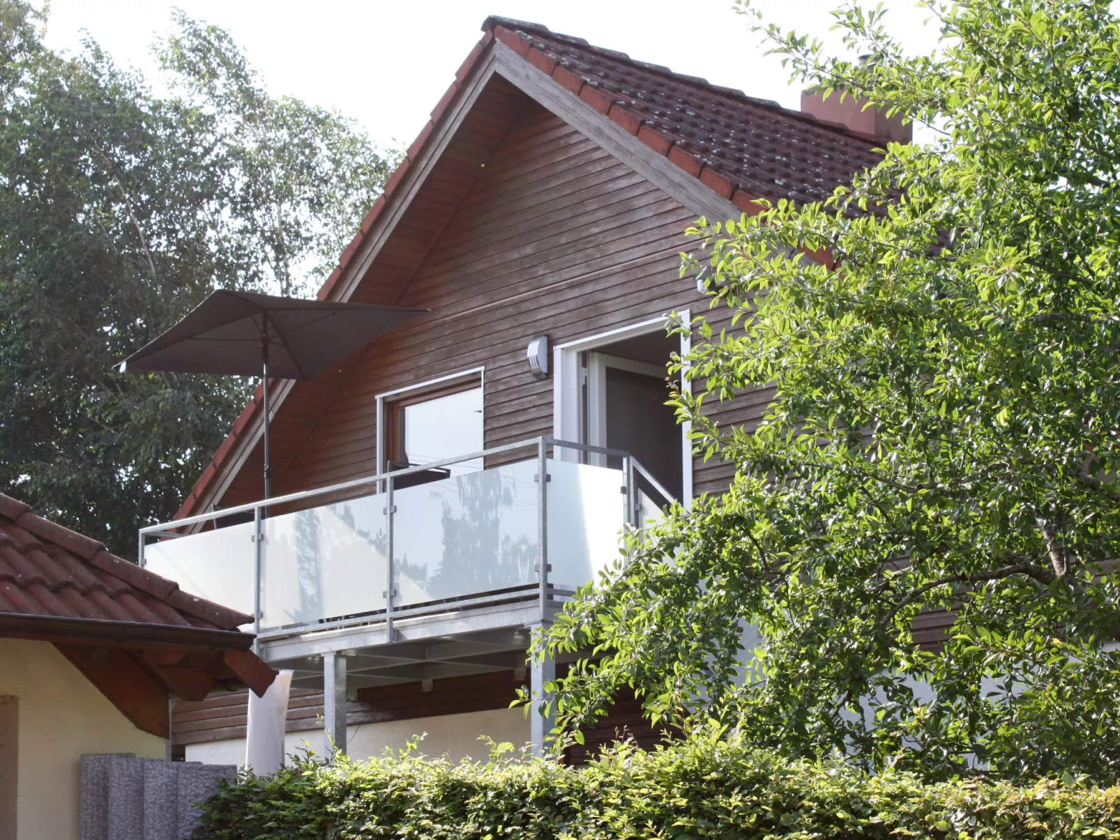 Land in Sicht-Outside