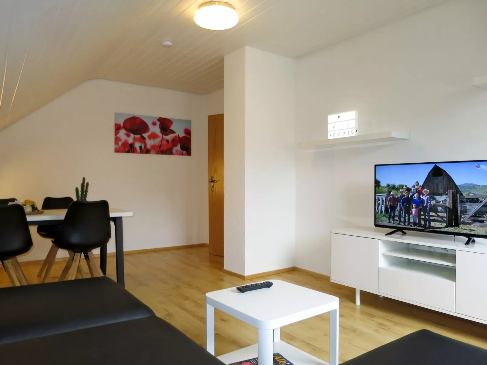 Land in Sicht-Inside